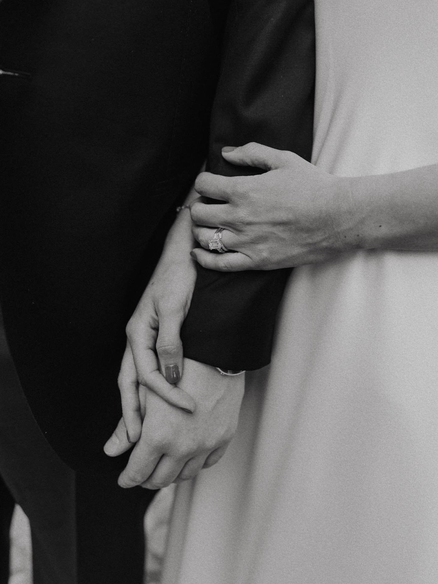 Holding tight ✨
.
.
.
#Caleidoscopia #Bodas2025 #weddingmadrid #destinationweddingphotography #destinationweddingmadrid