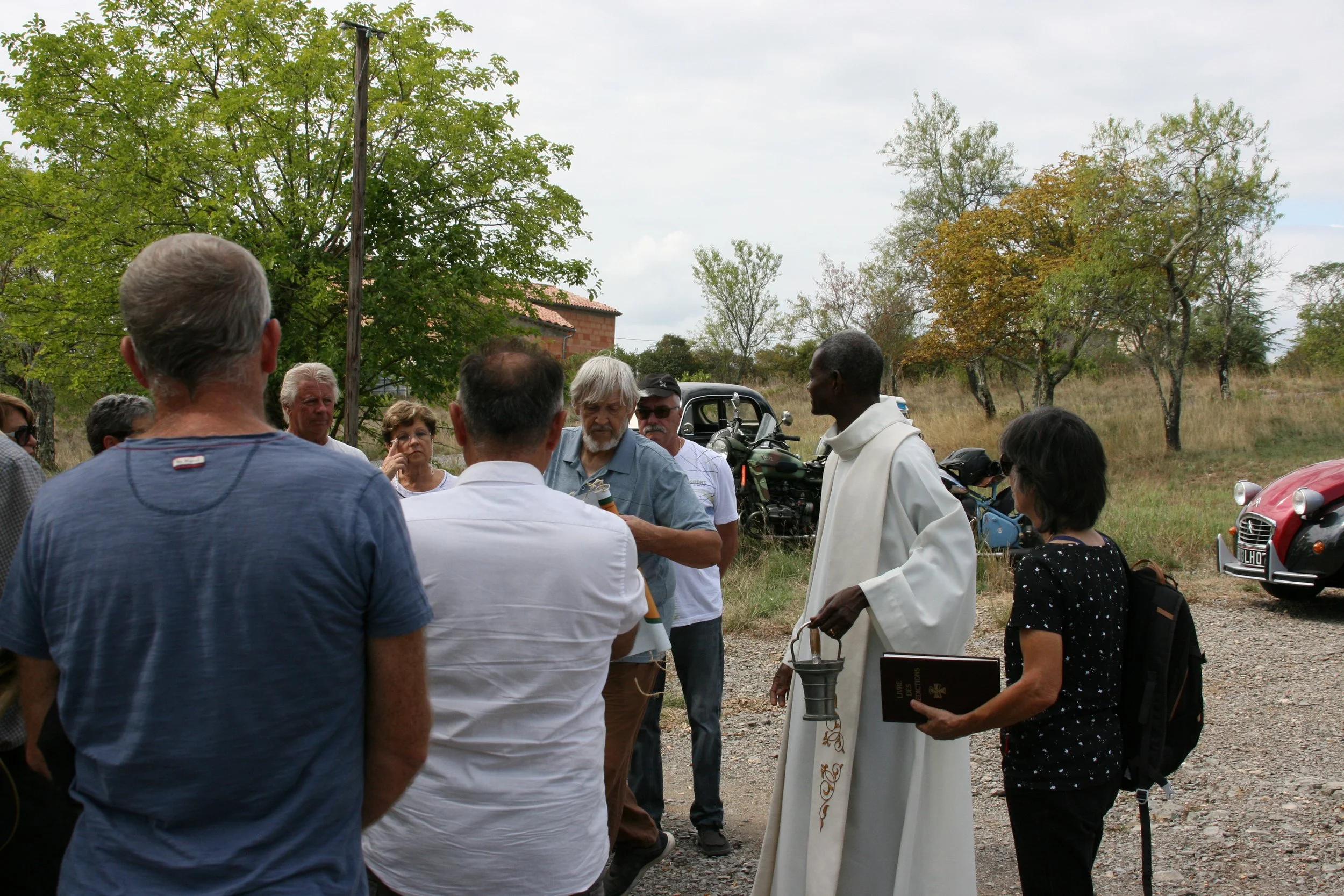BÉNÉDICTION DES VOITURES 4 SEPTEMBRE 2022