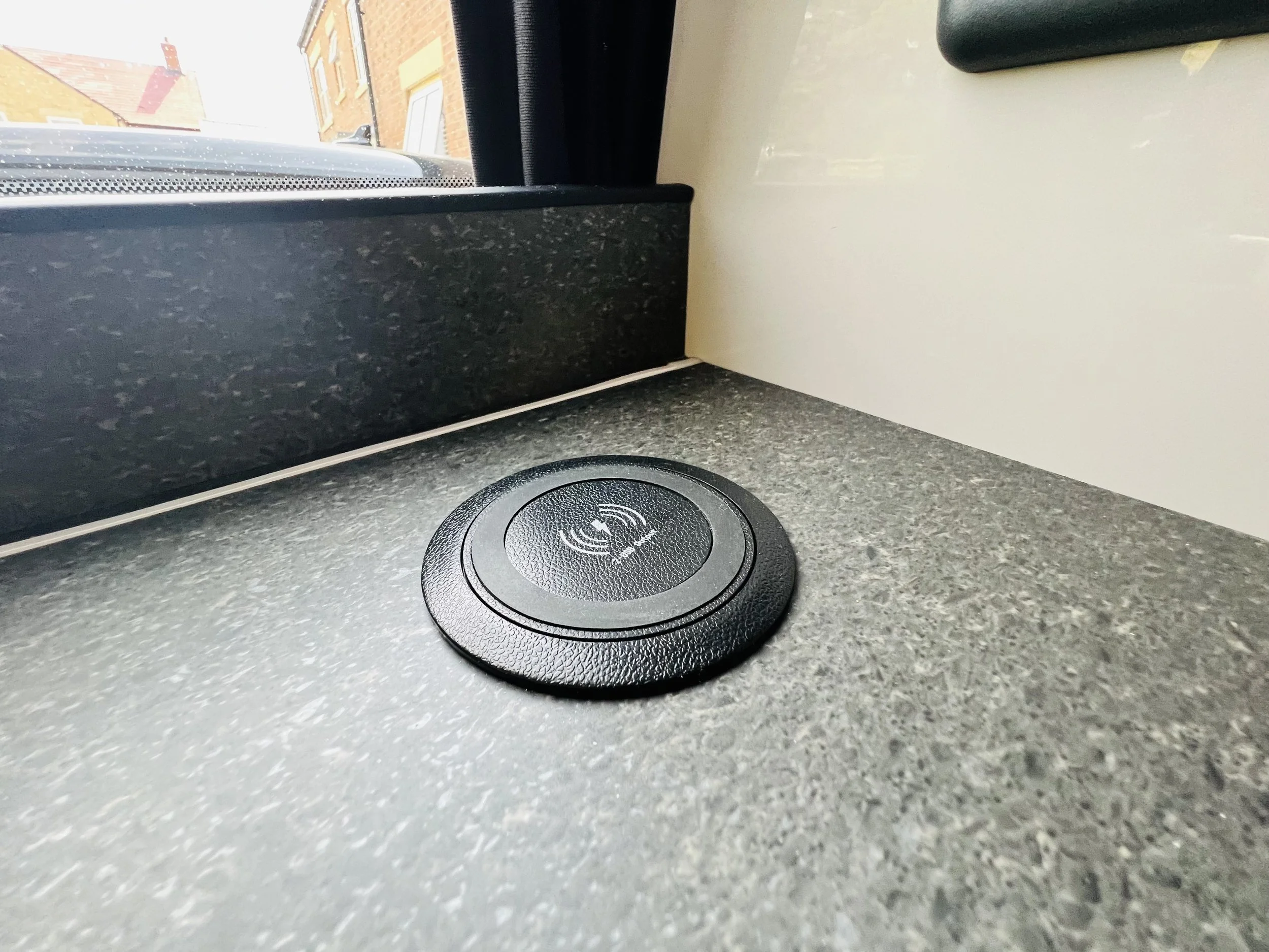 VW T6.1 Campervan Wireless Charger