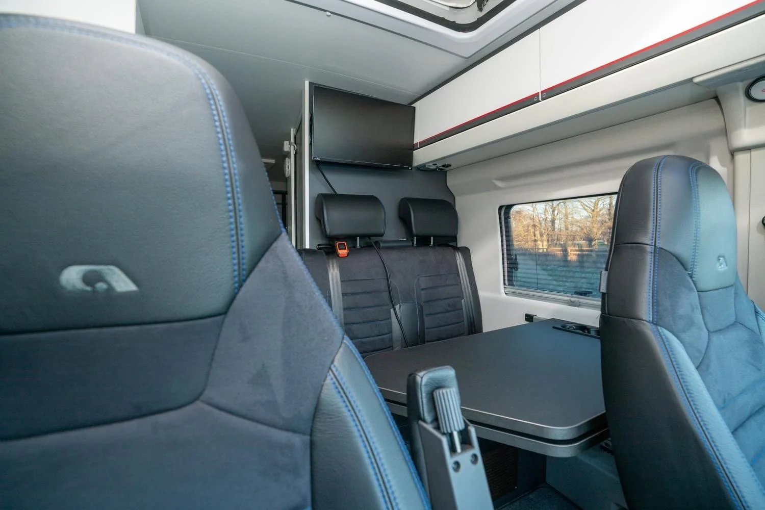 Internal Adria Twin Sports 640 SGX