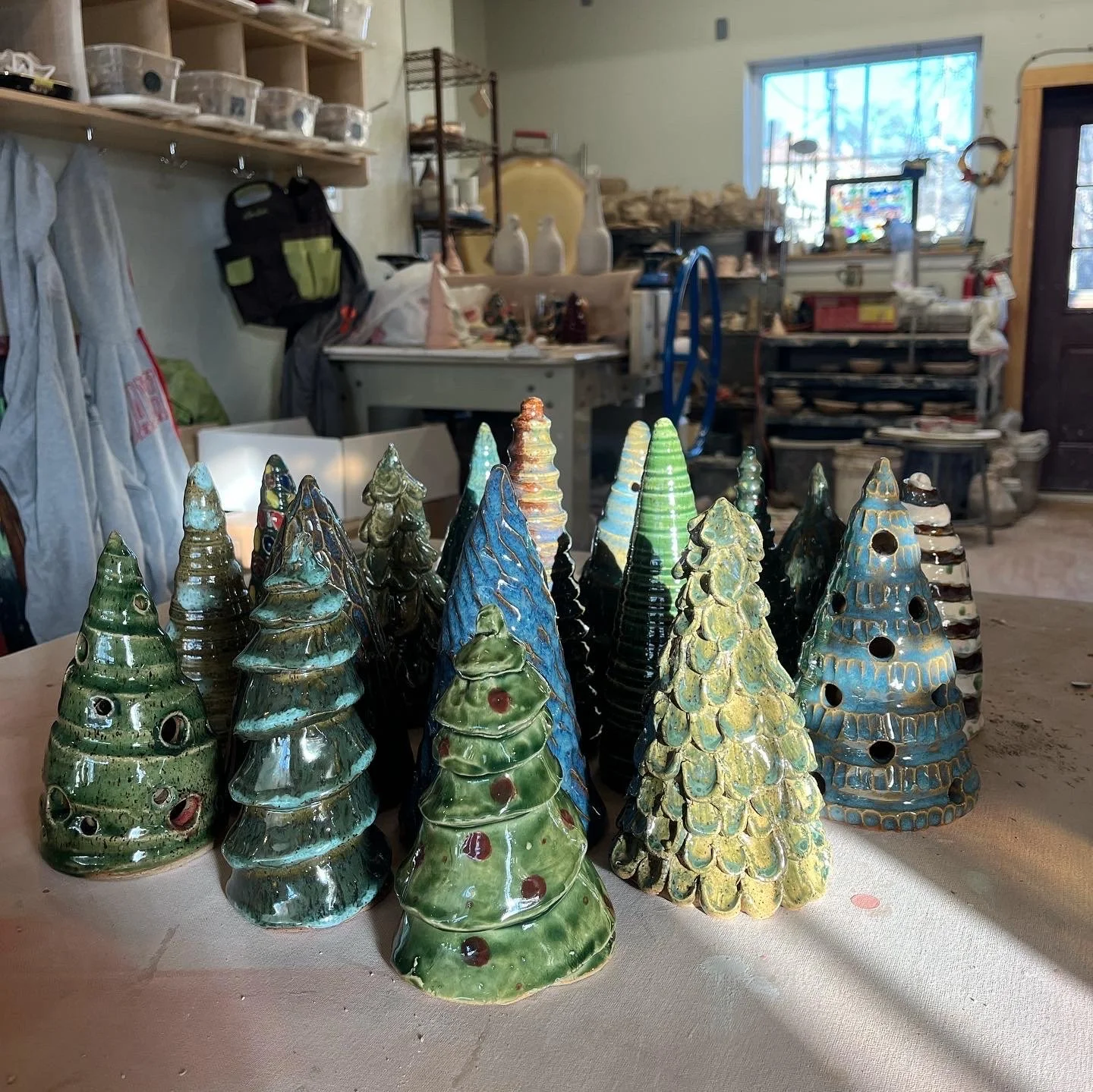 12/9/25 Glaze a Christmas Tree Centerpiece 6-7:30pm