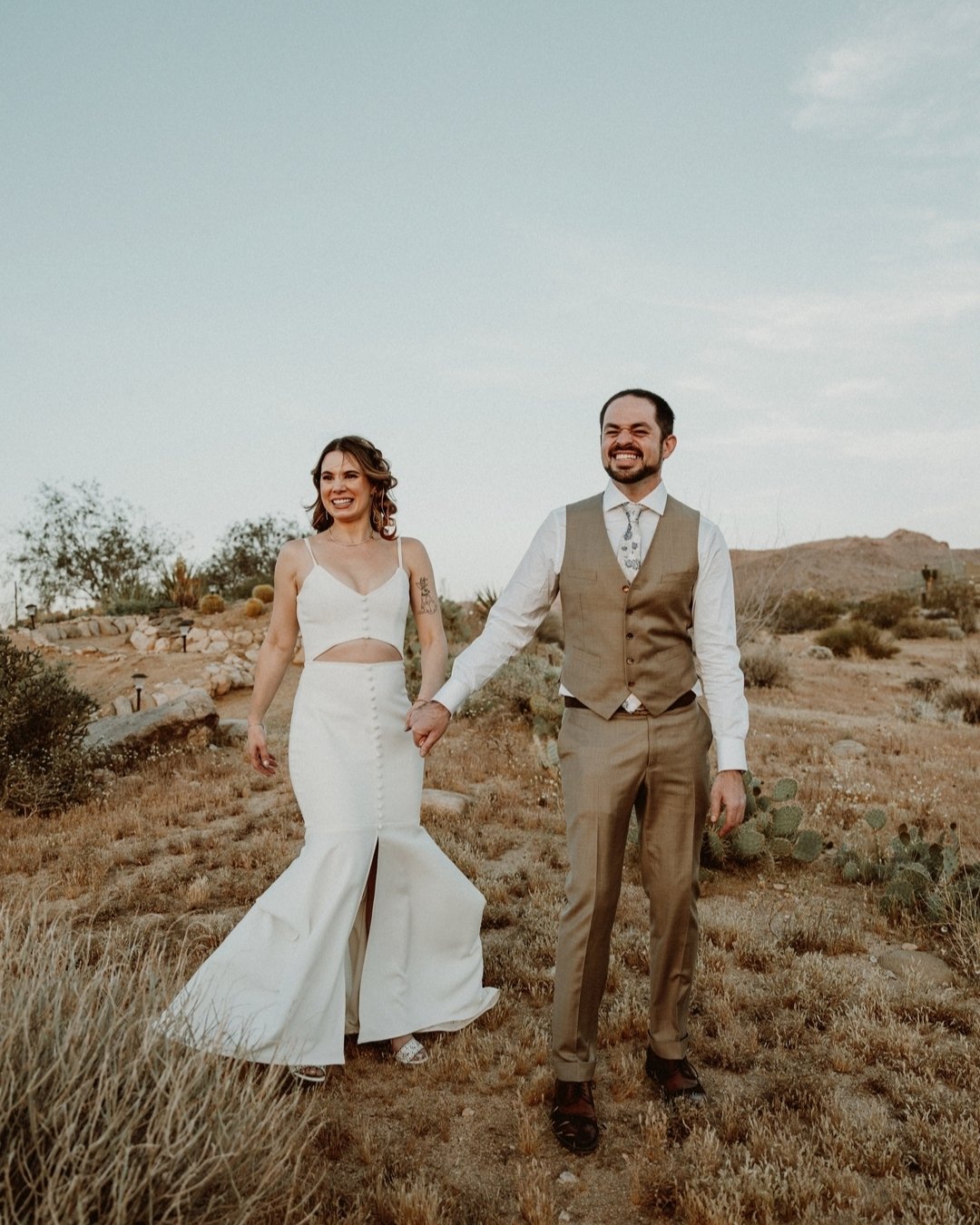 Happy one year anniversary to Kate and Fred!
&bull;⁠ The Creative Team &bull;⁠
Beautiful Couple: Kate + Fred
Kate's Attire: @aandbe_seattle
Fred&rsquo;s Attire: @knotstandard
Venue: @sacredsandsjoshuatree
Florist: @nightgardenfloral
Planner: @emberan