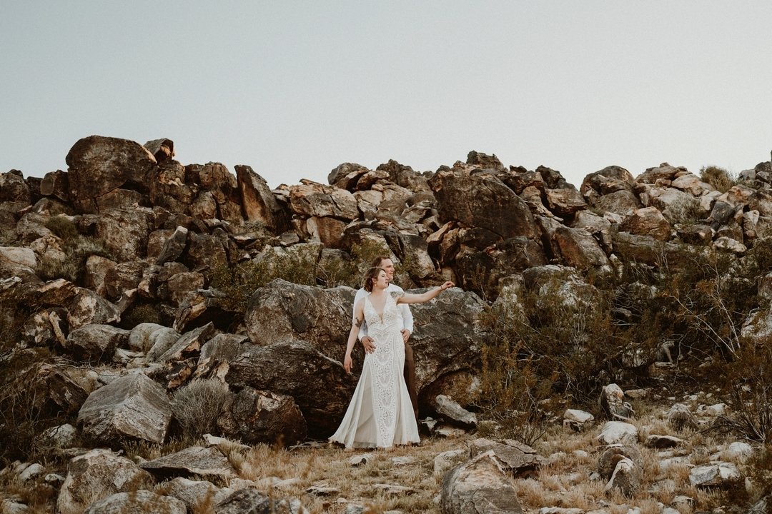 Marlayna and Steven looking oh so romantic.
&bull;⁠ The Creative Team &bull;⁠
Awesome Couple: @mar_mah_lade + Steven
Marlayna's Attire: @grace_loves_lace
Steven&rsquo;s Attire: @suitsupply
Venue: @moradajoshuatree
Florist + Planner: @paloverdeparties