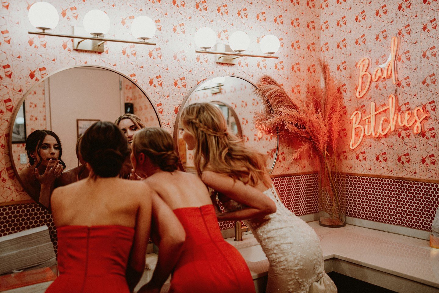 The Boozehounds bathroom is seriously my favorite.
&bull;⁠ The Creative Team &bull;⁠
Awesome Couple: Georgia + Ben
Georgia's Attire: @evalendel
Getting Ready Venue: @thewillowspalmsprings
Ceremony Venue: JTNP
Reception Venue: @boozehoundsps
Florist: 