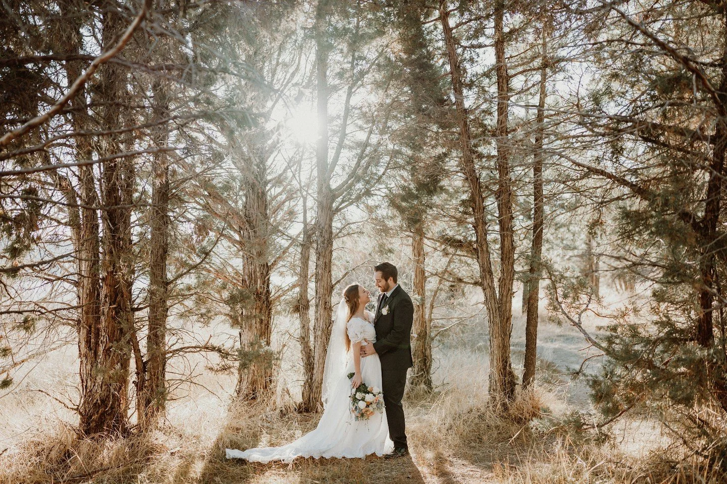 Kassie + Sam 
&bull;⁠ The Creative Team &bull;⁠
Beautiful Couple: Kassie + Sam
Venue: Big Bear Mountains
Photographer: @jennandpawel ⁠
Florist: @thenatureofthings
Officiant + Elopement Planner: @letsgetmarriedbymarie

#jennandpawelphotography #bigbea