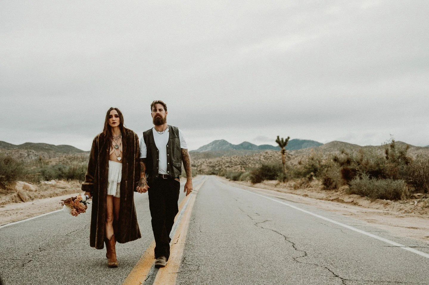This photoshoot for Rock and Roll Bride Magazine was so freakin awesome. I want to post all of the photos!

If you would like to see more from this photoshoot go pick up a copy of the magazine. www.rocknrollbride.com

DREAM TEAM
Photos: @jamieyphotog