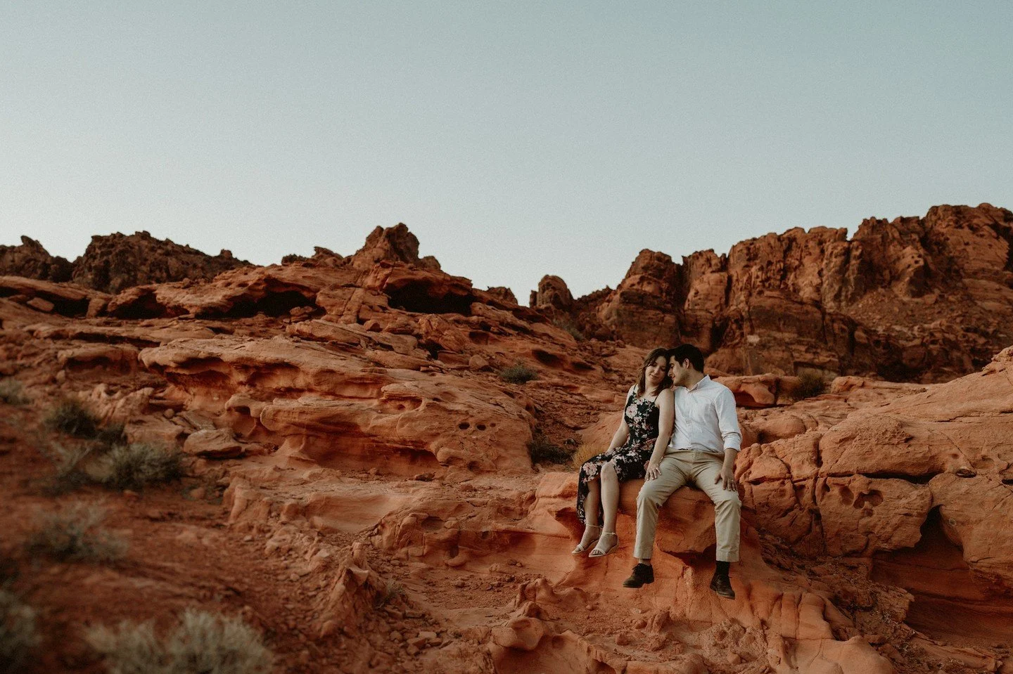 A little engagement session in the Nevada Desert.

#jennandpawelphotography #lasvegaselopementphotographer #lasvegasweddingphotographer