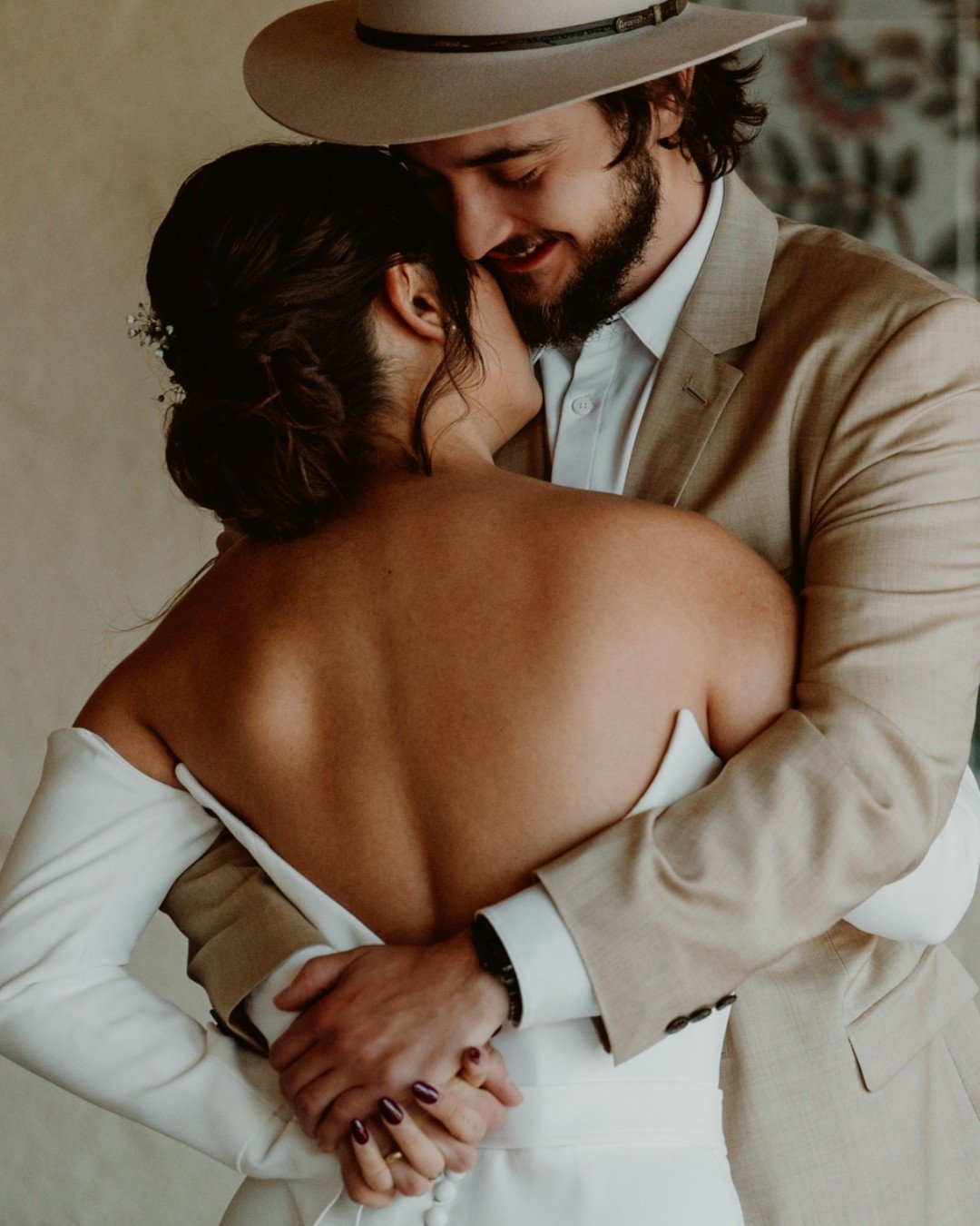 Just married happy moments.

#jennandpawelphotography #joshuatreeelopement #joshuatreeelopementphotographer