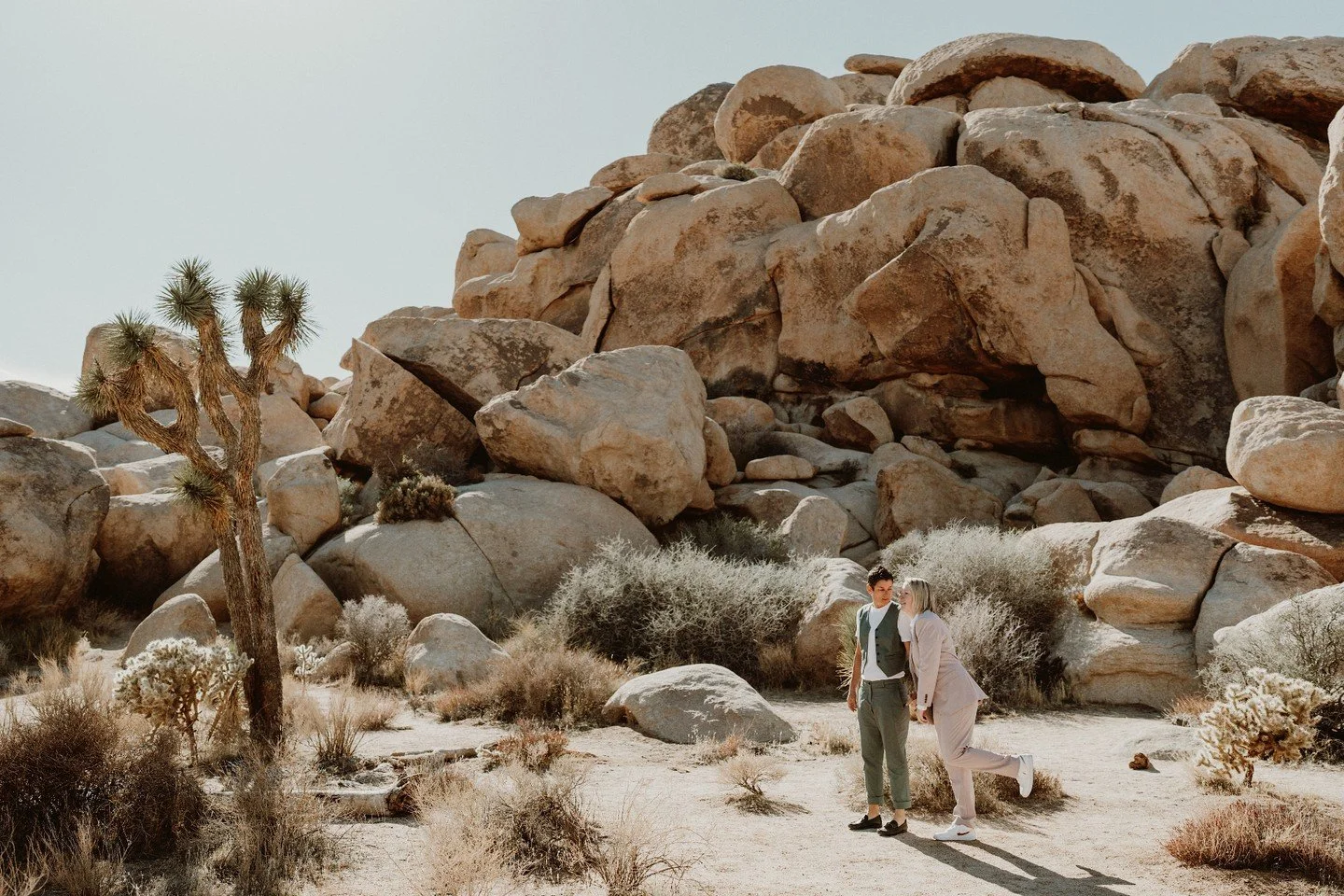 Happy one year anniversary to Deb and Macie.

#jennandpawelphotography #joshuatreeelopement #joshuatreeelopementphotographer