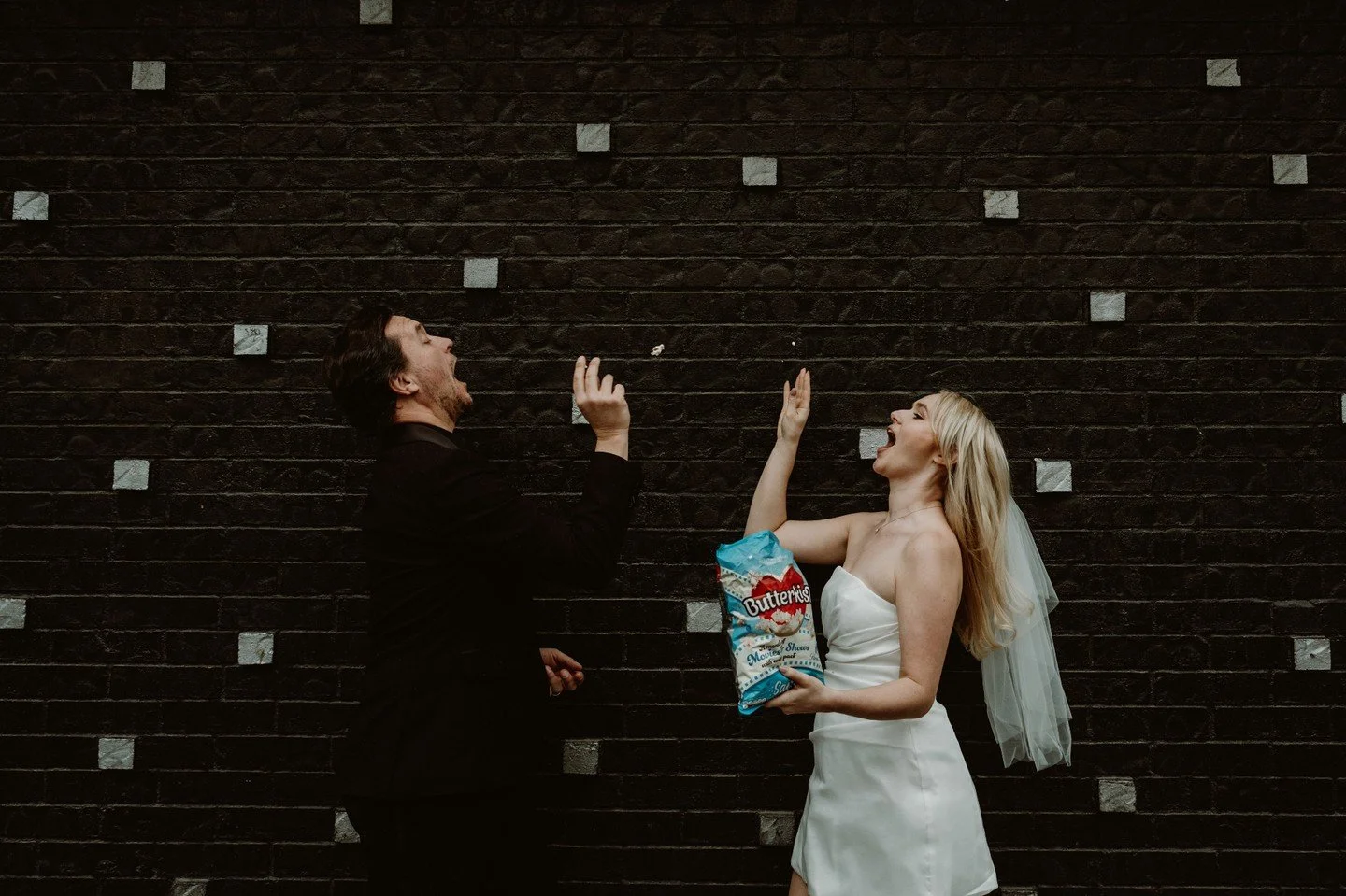 When your favorite snack is a necessity on your wedding day.
&bull; The Creative Team &bull;⁠
Kick Ass Couple: Melissa + Robert
Venue: @littlewhiteweddingchapel
Coordinator/Permit: @rocknromanceelopements
Photographer: @jennandpawel for Rock N Romanc