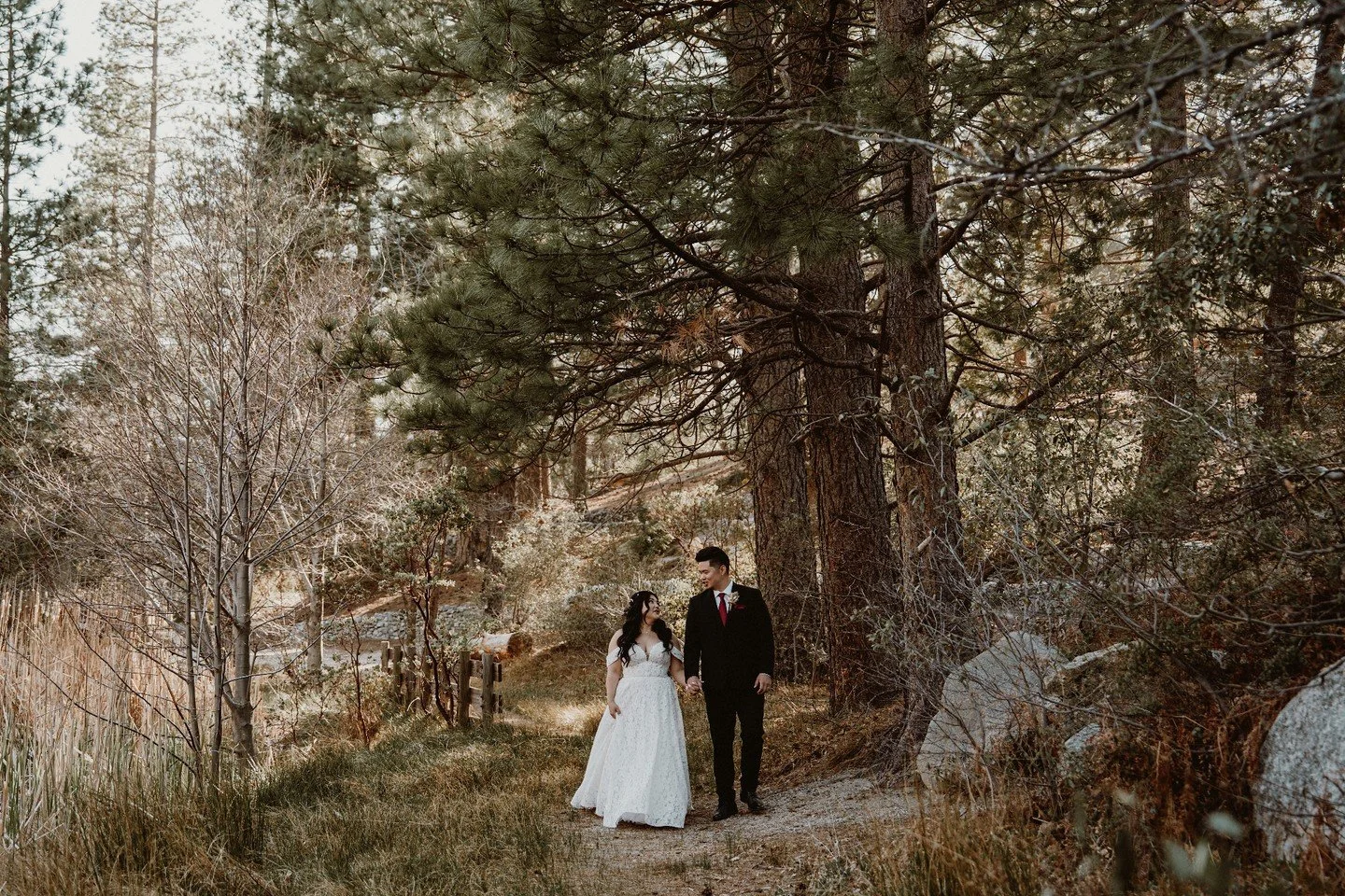 Happy one year anniversary to Brittney and Jimmy.

#jennandpawelphotography #jennandpawel #makeyourowntraditions #pawel_paparazzo #pawelpaparrazzo #lettheadventurebegin #adventurecouple