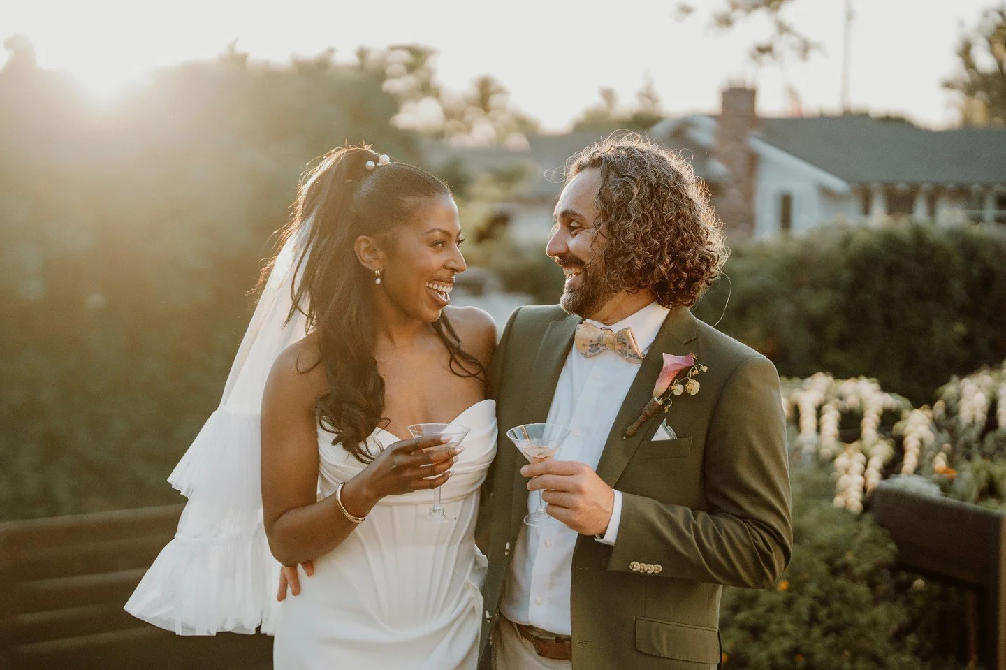 Jasmine + Amir

&bull; The Creative Team &bull;⁠
Beautiful Couple: @myrxhappy + Amir
Jasmine's Attire: @luv_bridal
Amir's Attire: @indochino
Officiant: Les Aria (Amir's best friend)
Hair Stylist: @monetellessee
Makeup Artist: @makeupbycaitlinjane
Pho