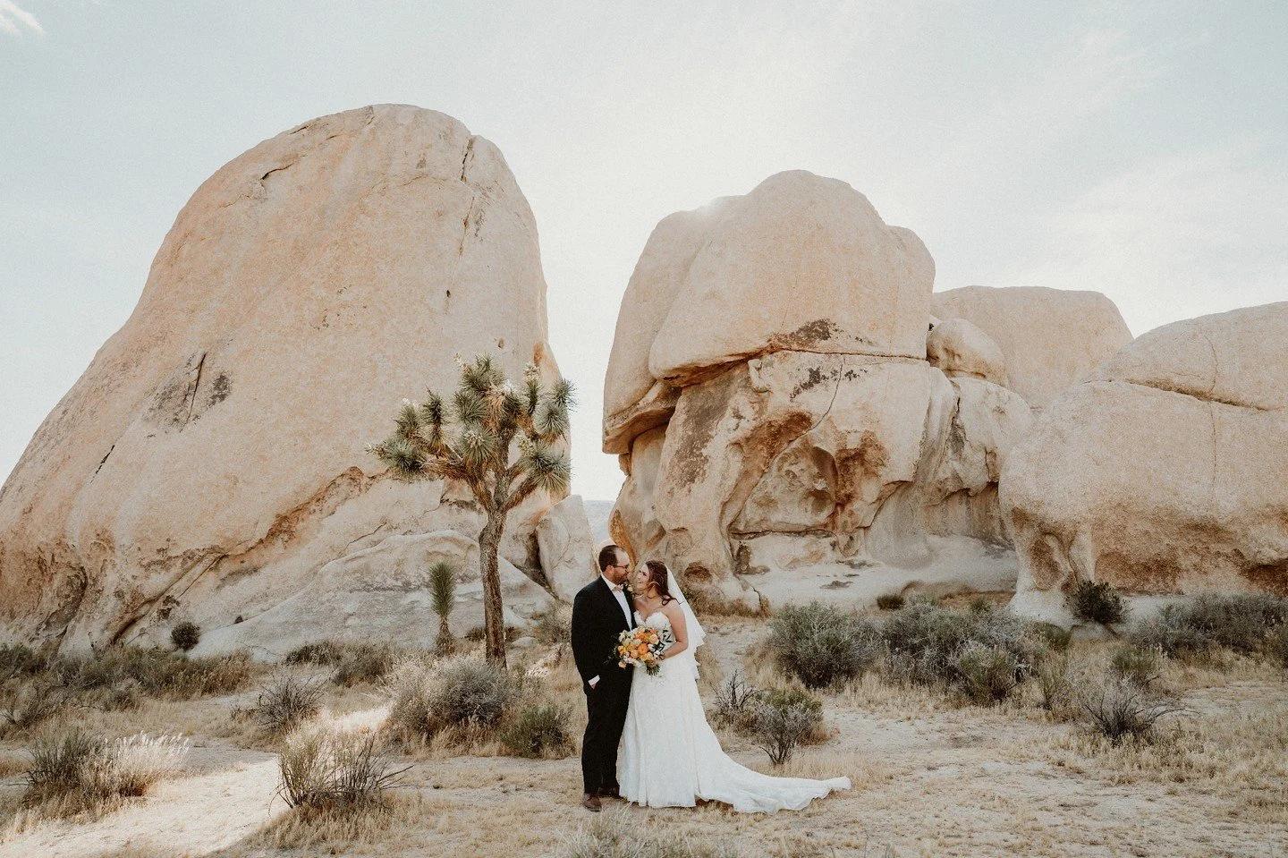Angelina and Henry are simply the sweetest couple of all time. Their ceremony was so romantic and the way they looked at each other just kinda choked me up. They two gave me all the happy tears.
&bull; The Creative Team &bull;⁠
Sweet Couple: angelinn