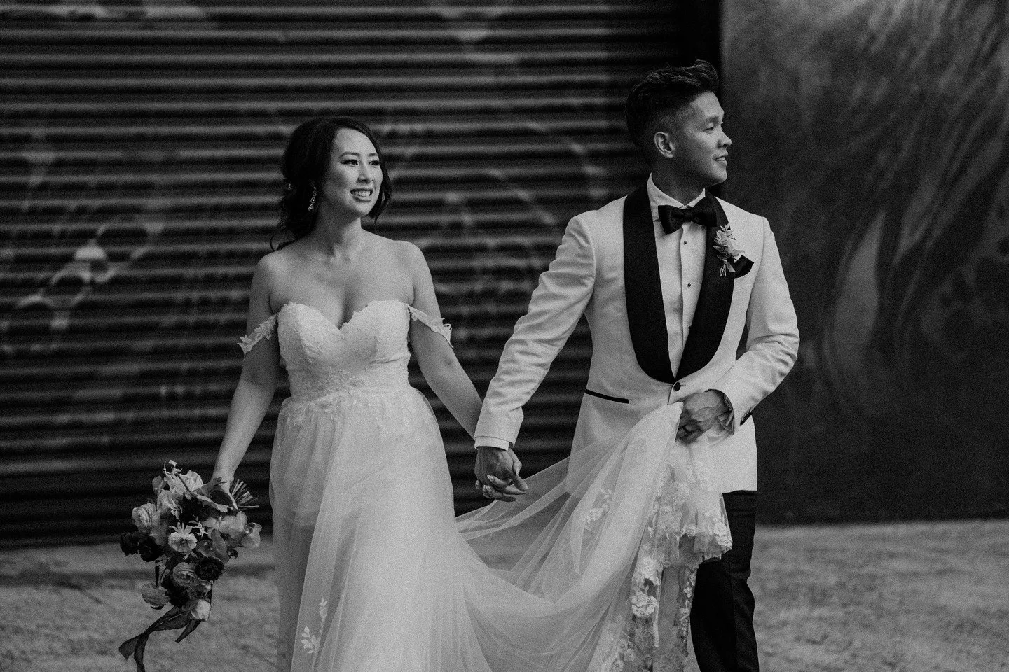 I love it when they don't think we're paying attention.
We are ALWAYS paying attention. 

#jennandpawelphotography  #losangelesweddingphotographer #losangelesphotographer #downtownlawedding #downtownlaphotographer #downtownla #downtownlosangeles