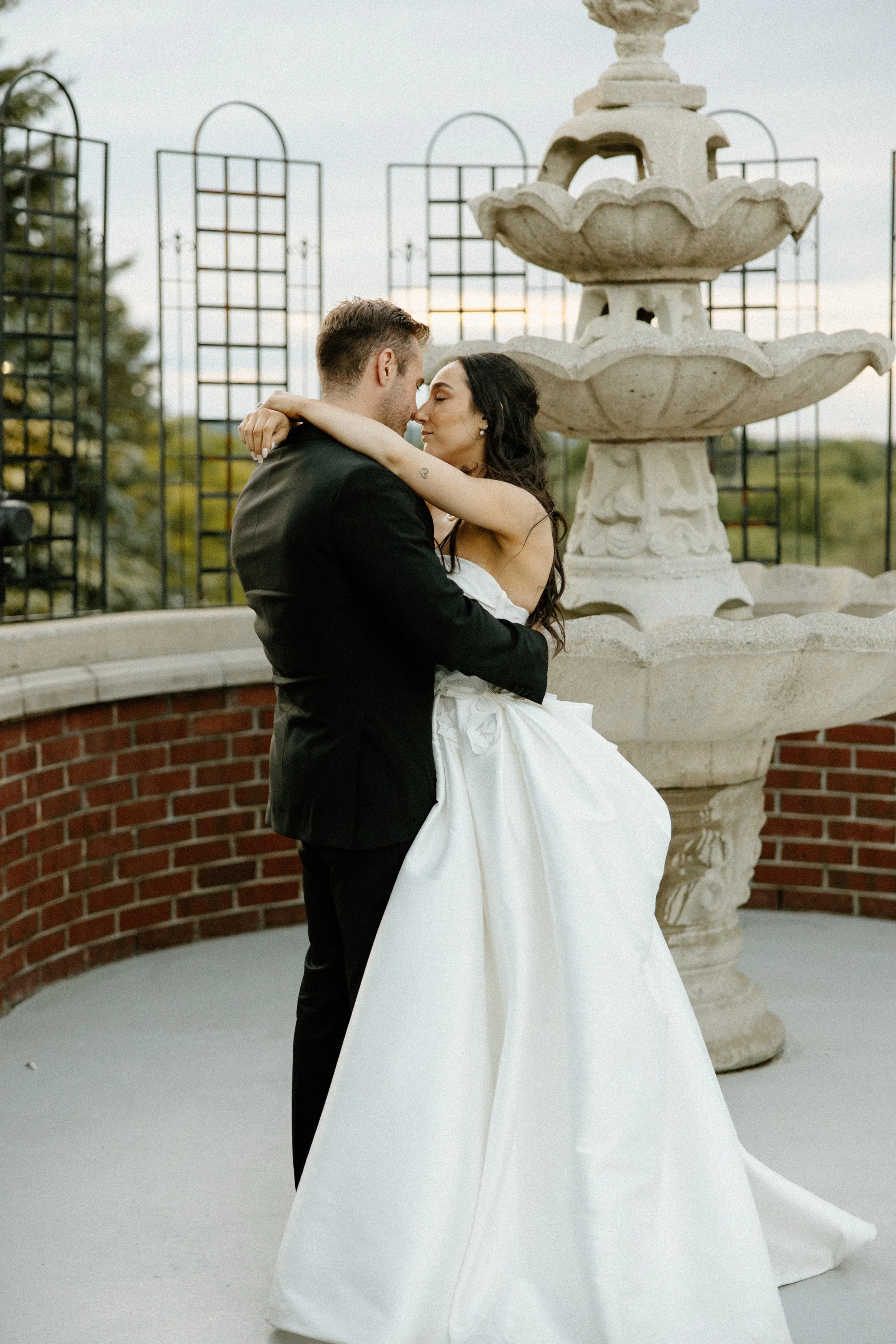 06-19-2026-Elisa&Iosif-WeddingTeasers-130.jpg