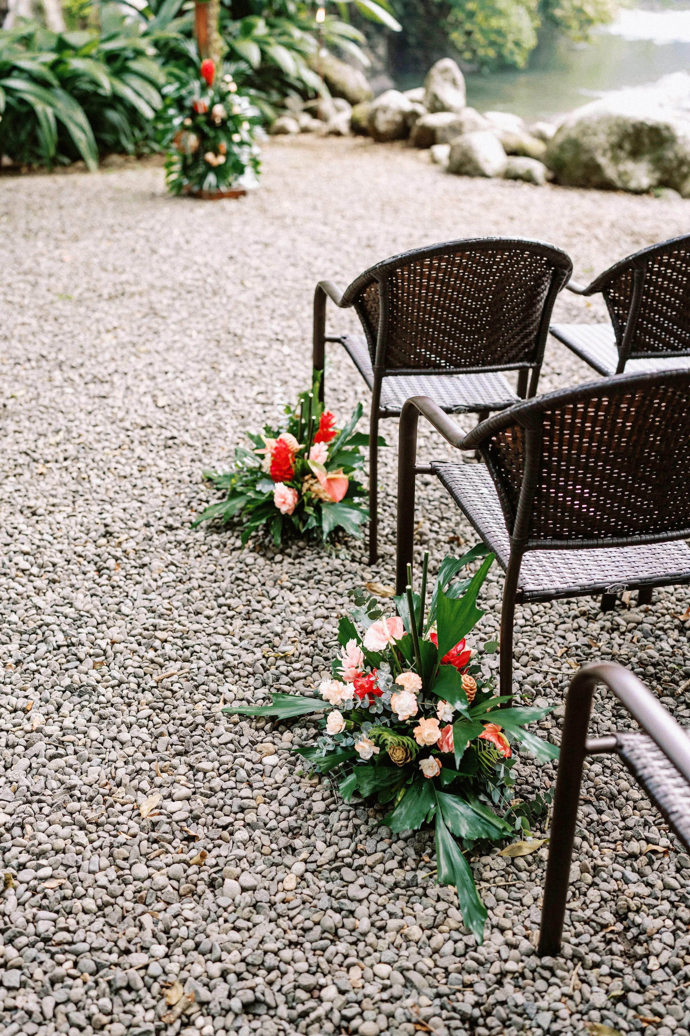 Tropical stunning wedding decor by Arenal Volcano 