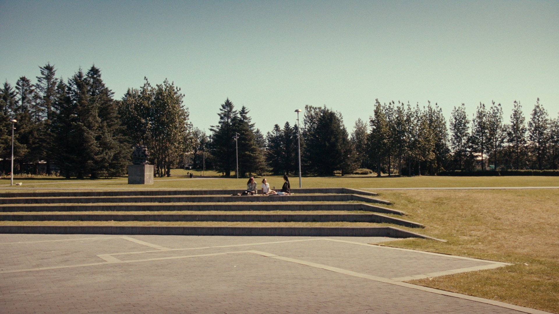 Mannfloran_EP02_Still-14.jpg