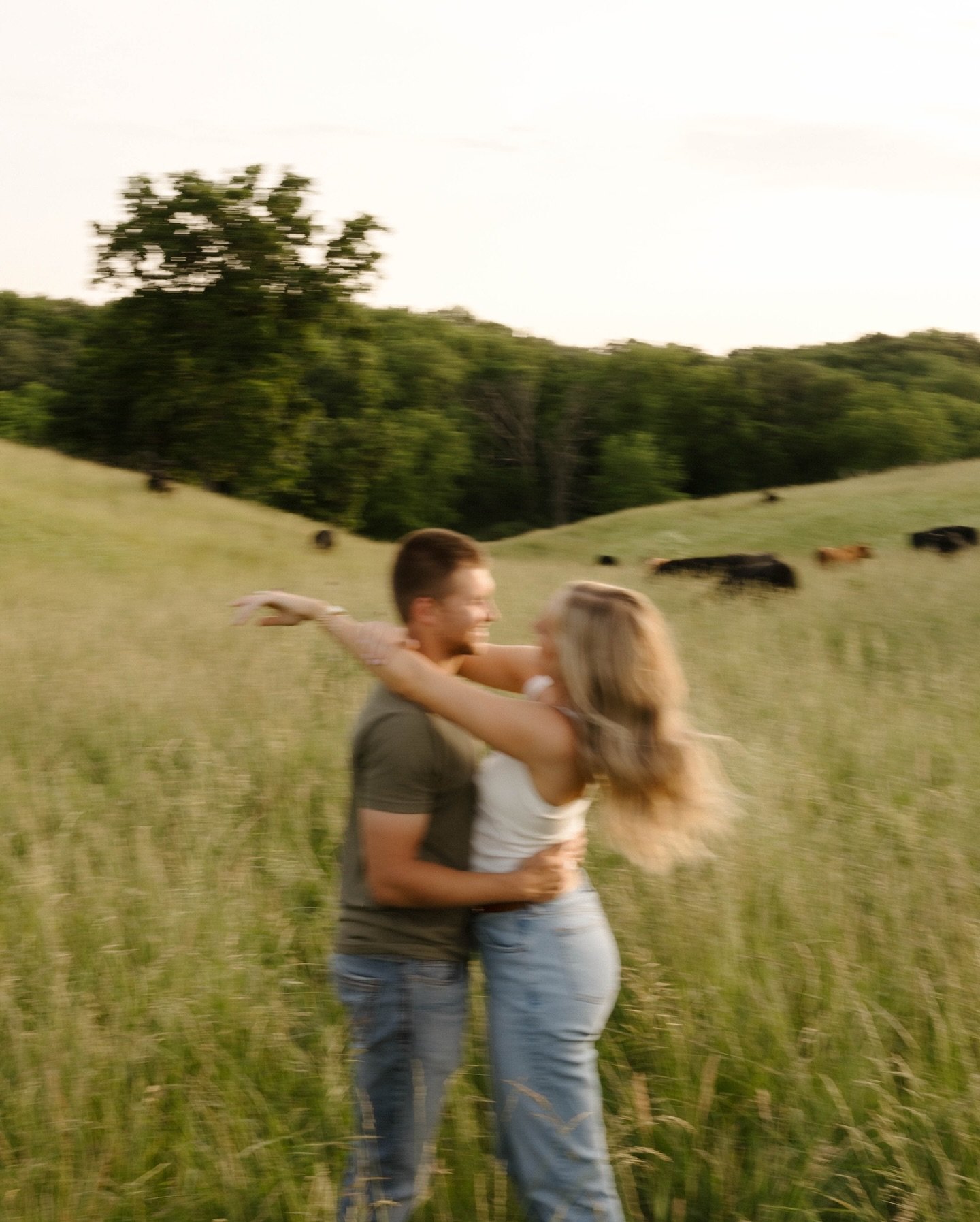 Courtney + Nolan🥂🤍

&mdash; a kind of love that feels like home🌾

// lowa wedding, lowa, Wedding trends, Midwest wedding, Midwest, Wedding photographer, lowa wedding photographer, Engagement Session, Engaged, Engagement Photos, Des Moines Wedding,