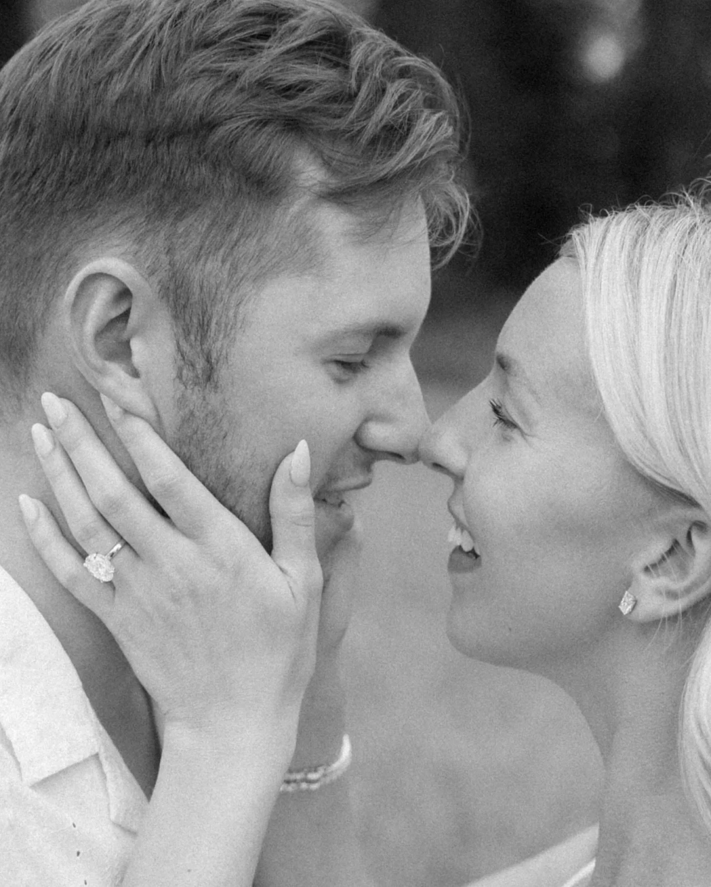 Sophia + Adam🕊️💌☁️🫶🏻

// lowa wedding, lowa, Wedding trends, Midwest wedding, Midwest, Wedding photographer, lowa wedding photographer, Engagement Session, Engaged, Engagement Photos, Des Moines Wedding, Des Moines, Midwest Photographer, Midwest 