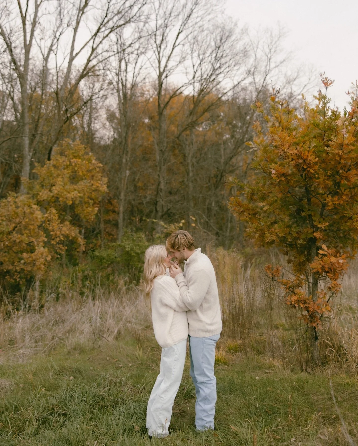 Grace + Jacob🍂🤎

// lowa wedding, lowa, Wedding trends, Midwest wedding, Midwest, Wedding photographer, lowa wedding photographer, Engagement Session, Engaged, Engagement Photos, Des Moines Wedding, Des Moines, Midwest Photographer, Midwest Wedding