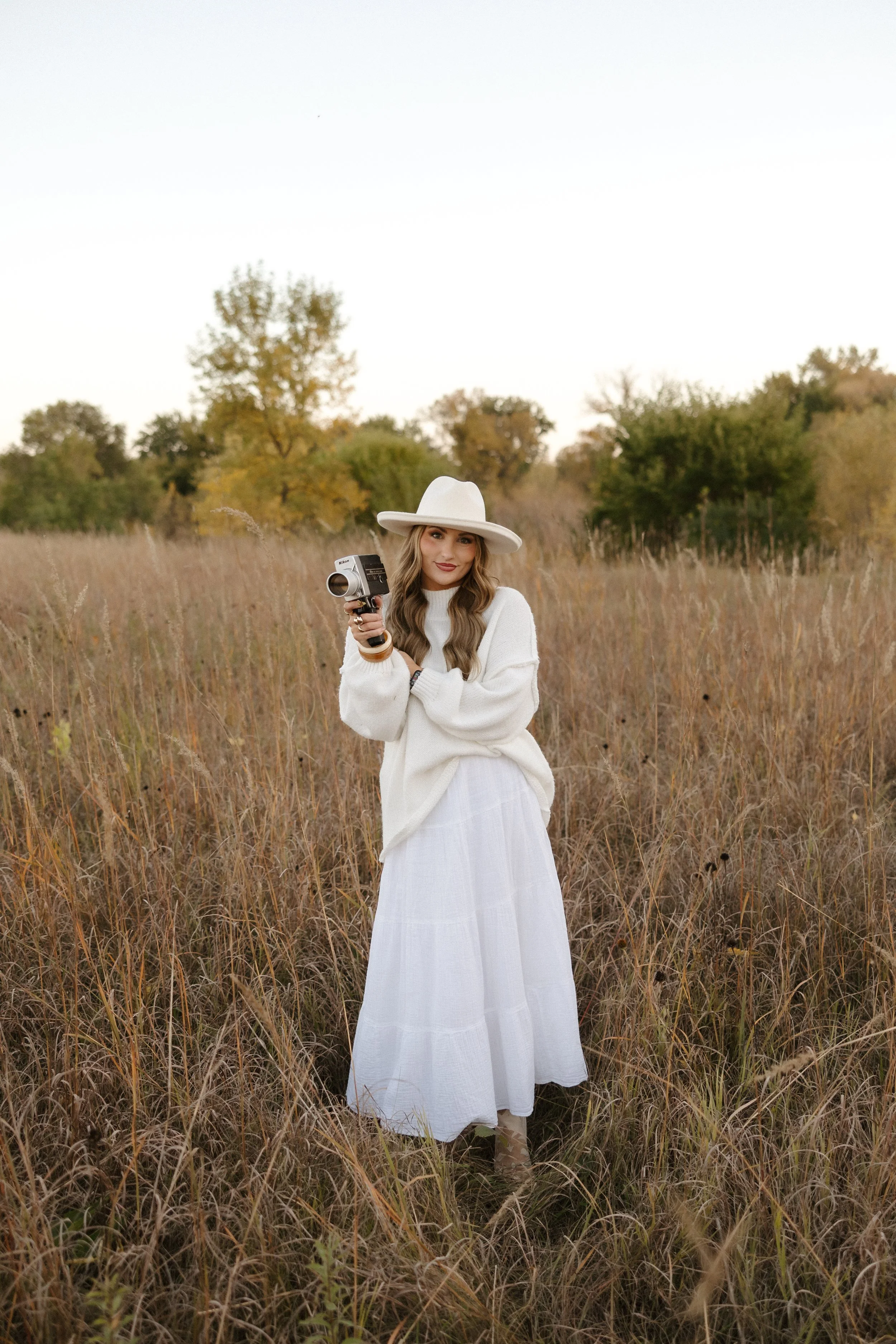 A Little About Me || The Girl Behind the Camera