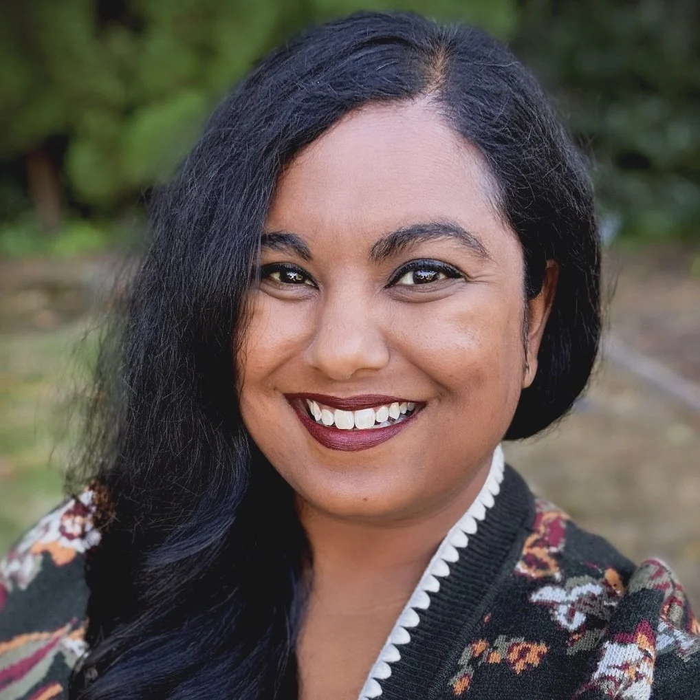 Corina Warner Headshot