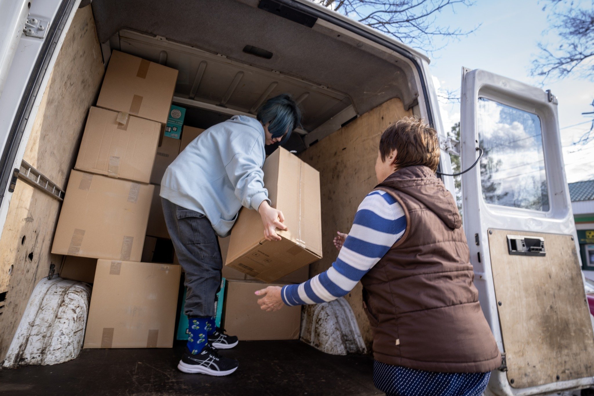 As our team prepares for the next shipment's arrival, we work closely with communities and partners on the ground to reach those most in need. 🤝🇺🇦 From stretchers to food kits and feminine hygiene supplies, DTCare has distributed thousands of supp