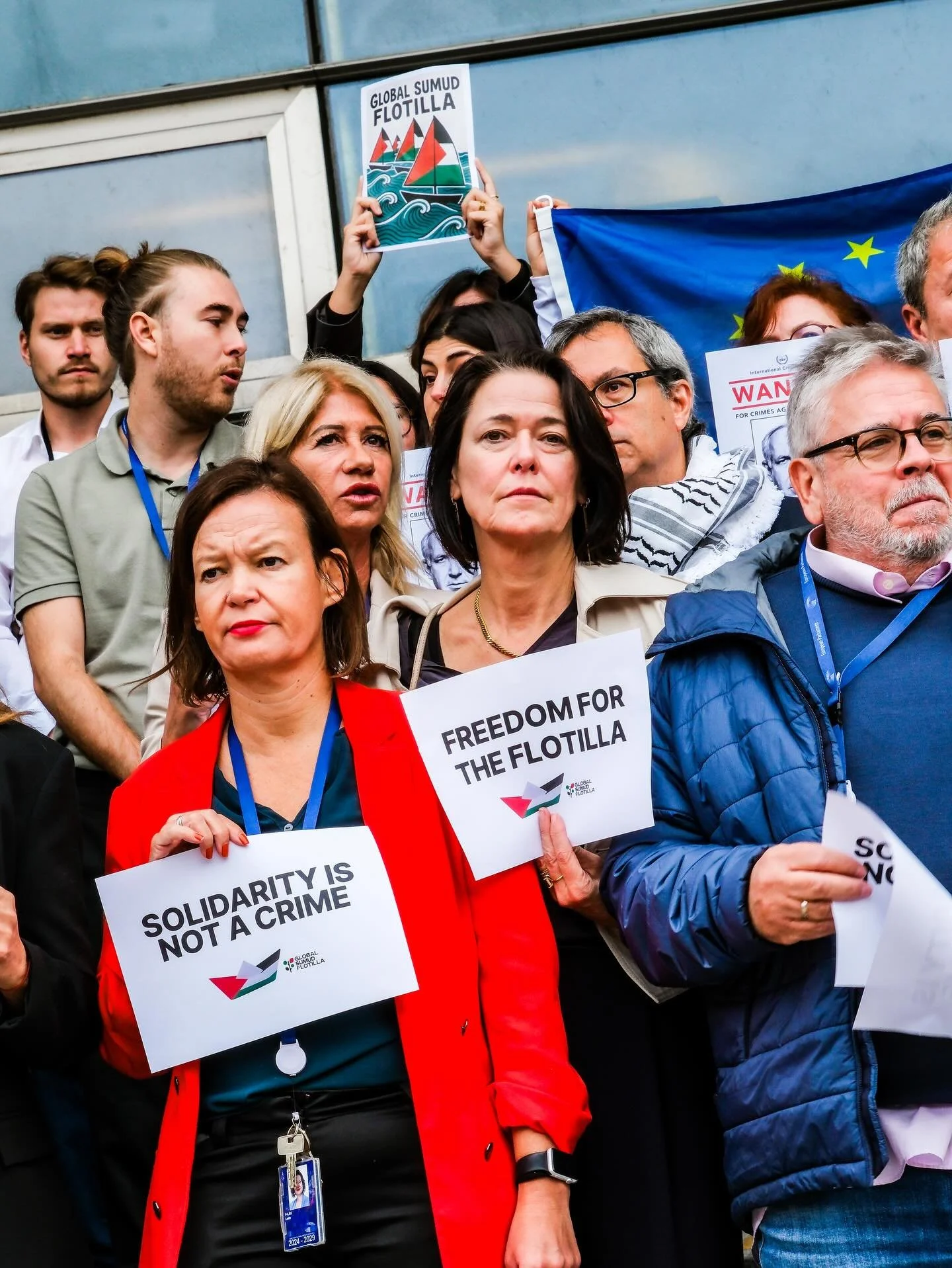 Solidariteit is nooit een misdaad. Vanuit het parlement tonen we onze steun voor de moed van de mensen op de boten van #globalsumudflotilla en roepen we de Europese Raad en de Commissie op om hen te beschermen. #alleyesonflotilla #freetheflotilla #pr