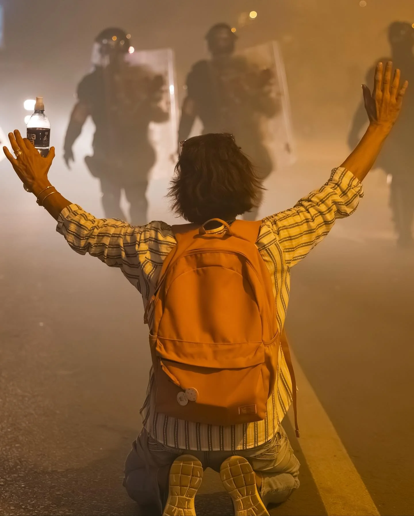 Voor vrijheid. Voor democratie. Voor gerechtigheid en transparantie. #pumpaj

E&eacute;n jaar na de tragedie in #NoviSad is het lokale protest tegen corruptie uitgegroeid tot een nationale beweging voor democratie, getrokken door een jonge en moedige