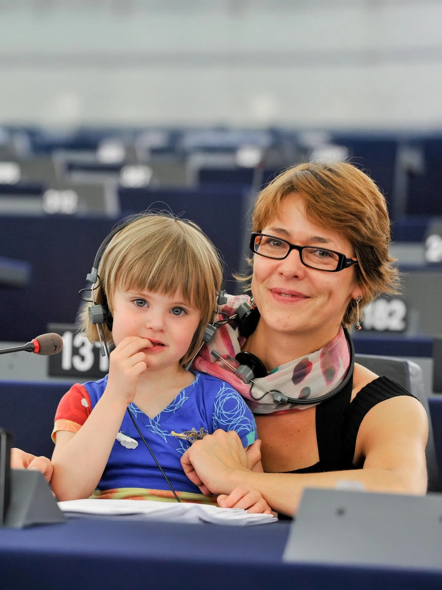 Eens dat kleine &lsquo;boeleke&rsquo; er is, ben je in de eerste plaats mama of papa. Punt. Het ouderschap combineren met je werk is, welke job je ook doet, nooit simpel. Of je nu in een fabriek staat, werkt als verpleegkundige, een team leidt of op 