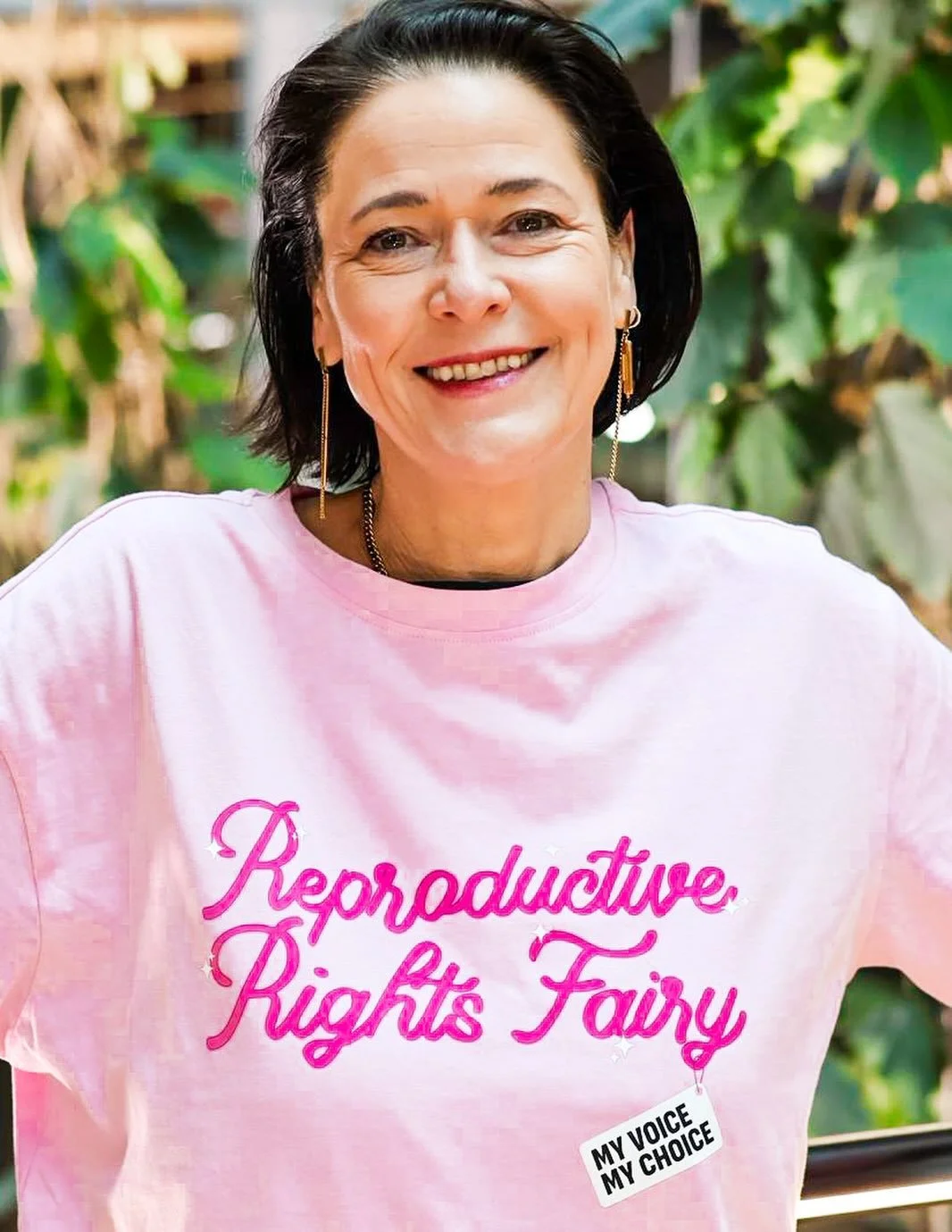 Ons lichaam. Onze stem. Onze keuze. 

Het Europees Parlement kan vandaag het verschil maken voor meer dan 20 miljoen vrouwen in Europa. Vrouwen die vandaag niet de nodige zorg krijgen die ze verdienen.

Daarom stem ik voor @myvoicemychoiceorg.
Vrouwe