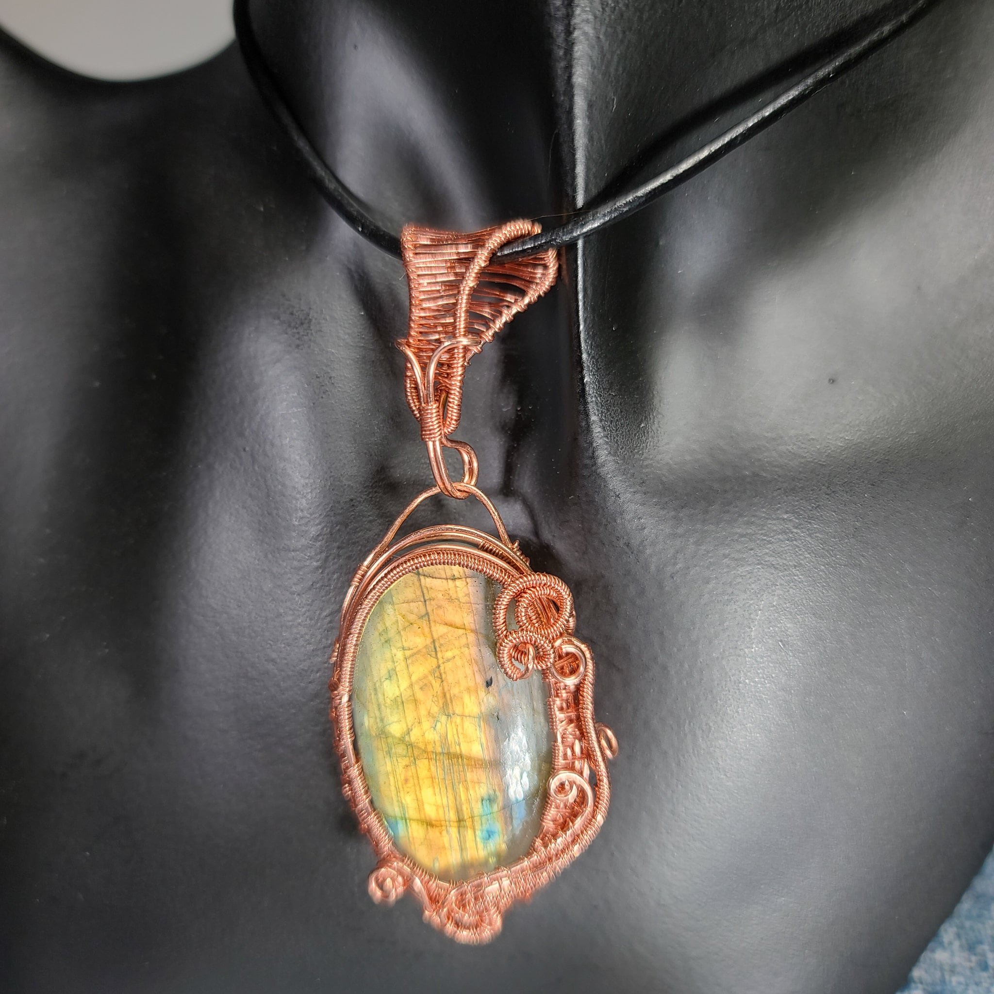 Ulara Moon Labradorite Pendant by Ulara Moon