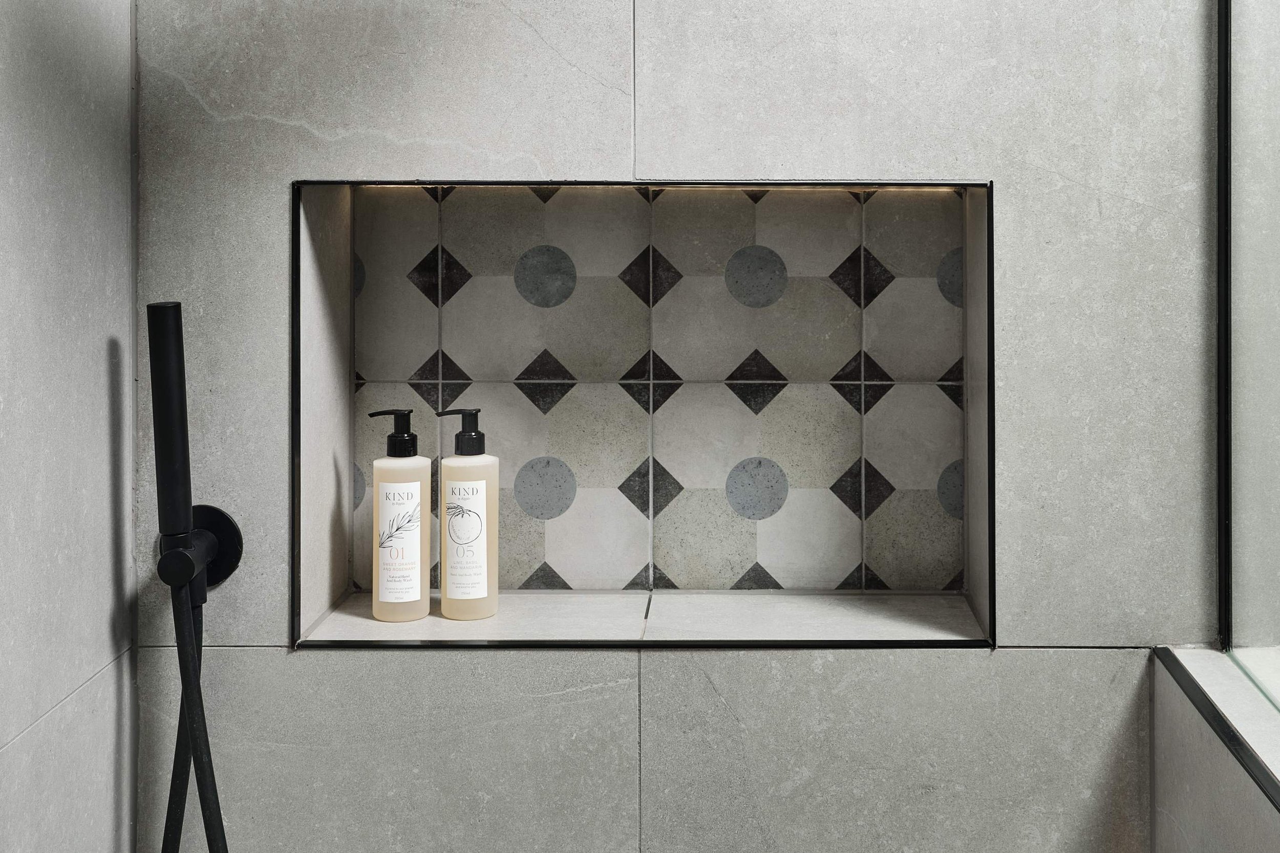 tiles-dhower-niche-in-ripples-bathroom.jpg