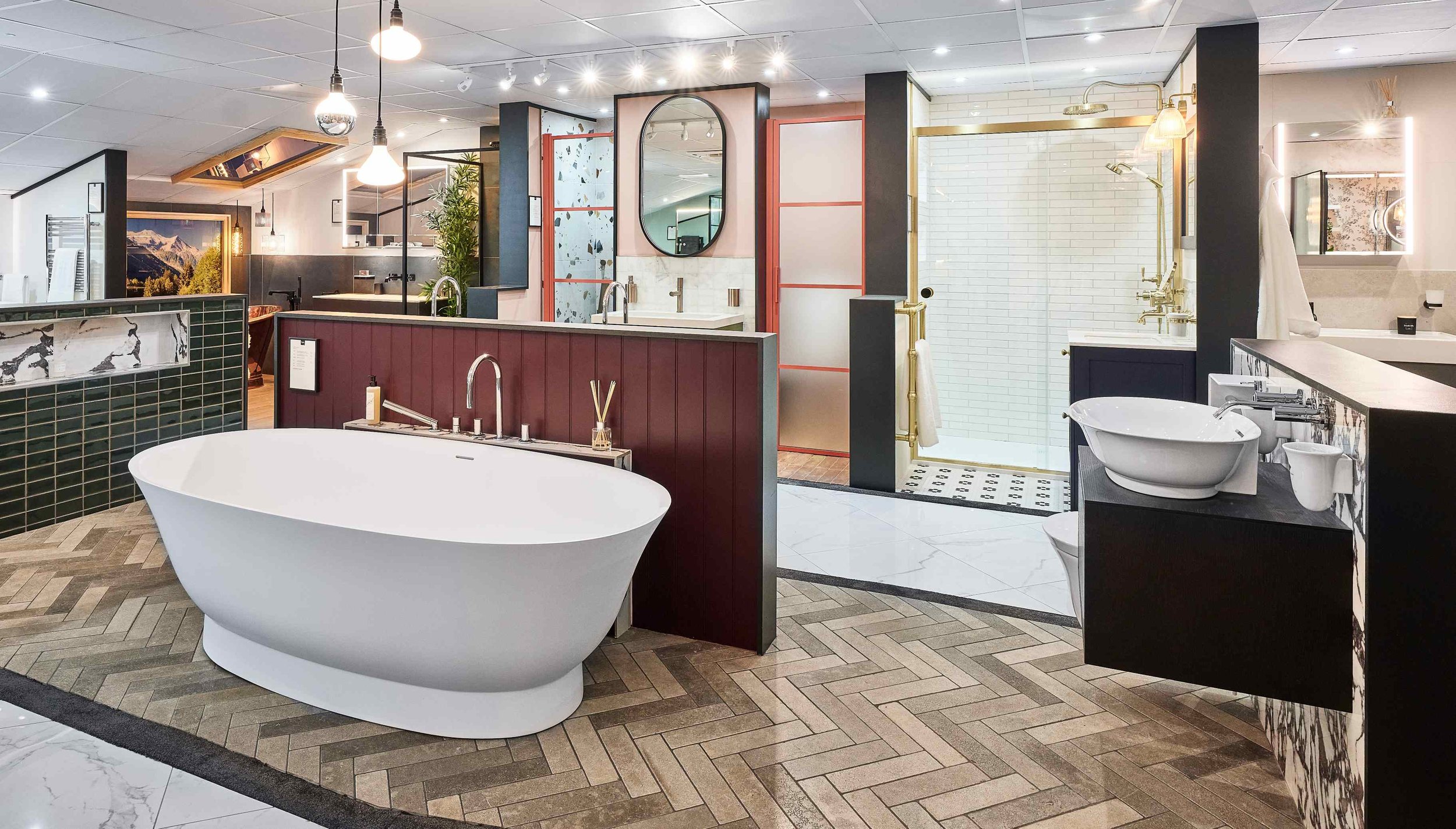 ripples-oxford-showroom-with-freestanding-bath.jpg