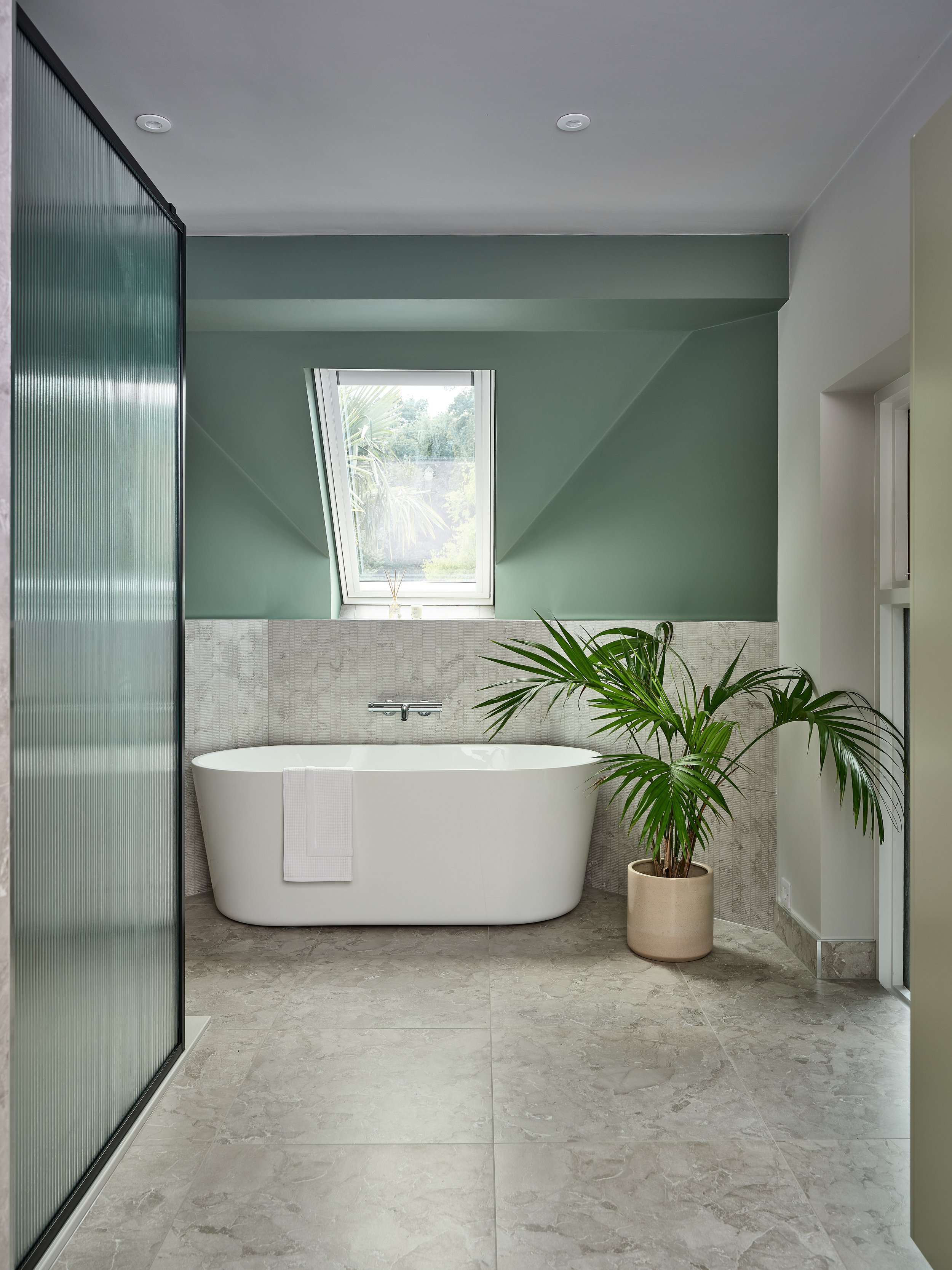 Bathroom Décor: A botanical bathroom