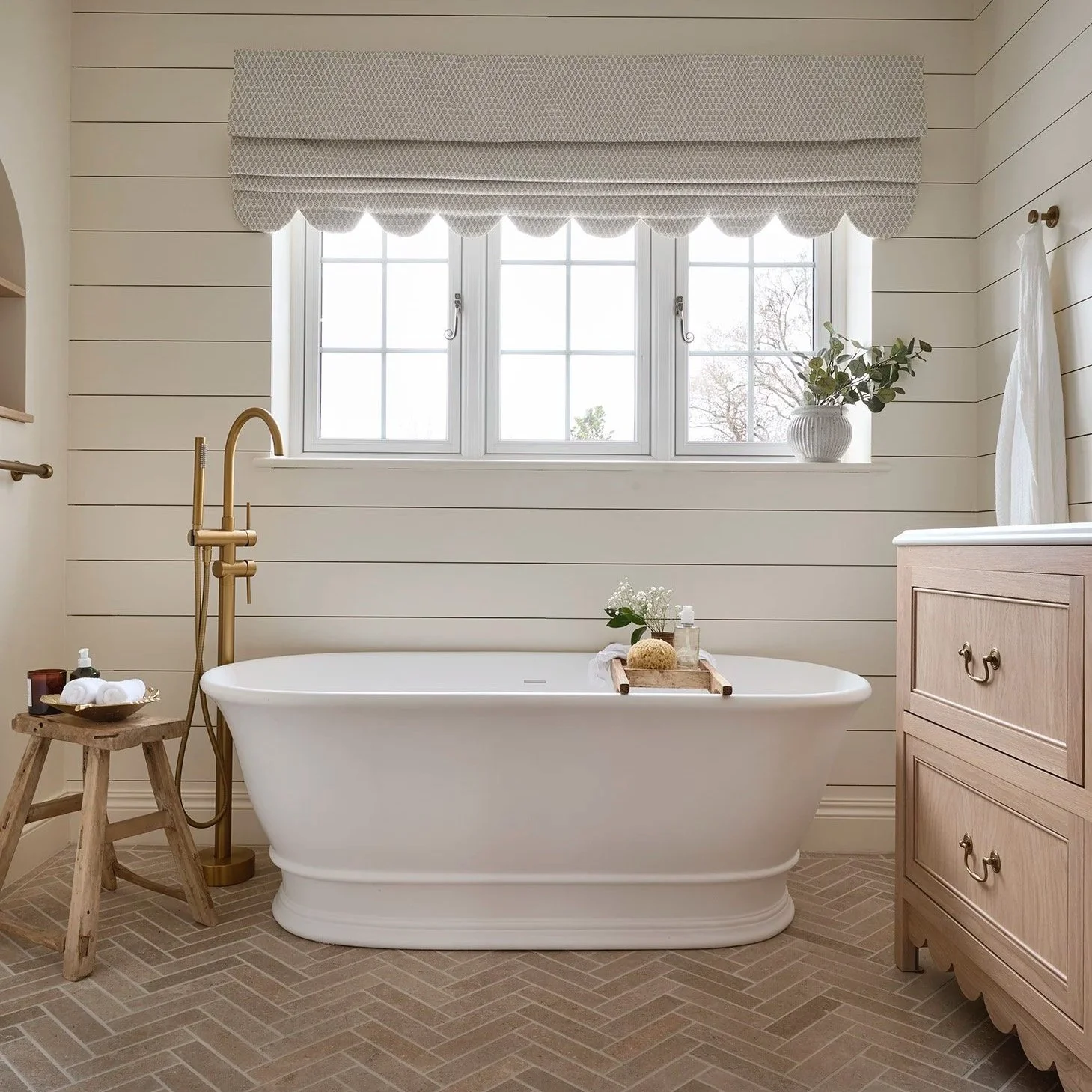 Bathroom Décor: How to Create a Bathroom That Feels Like a Luxury Country Hotel&nbsp;