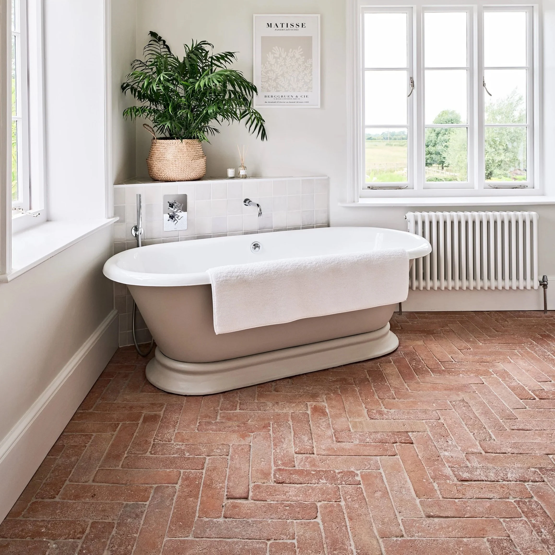 Lydbrook+Farm+Main+Bathroom_01.jpg