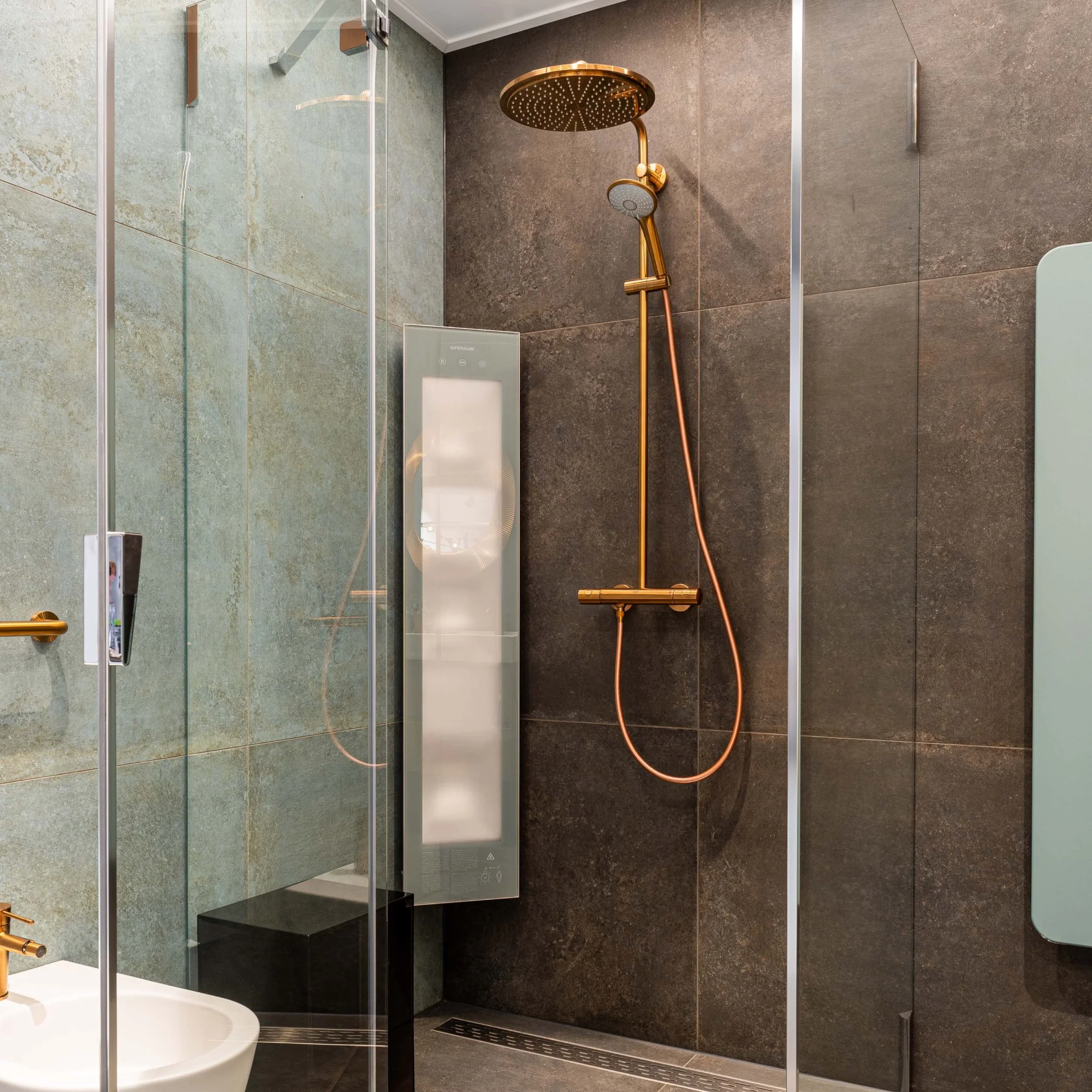Sunshower in bathroom with infrared lighting off
