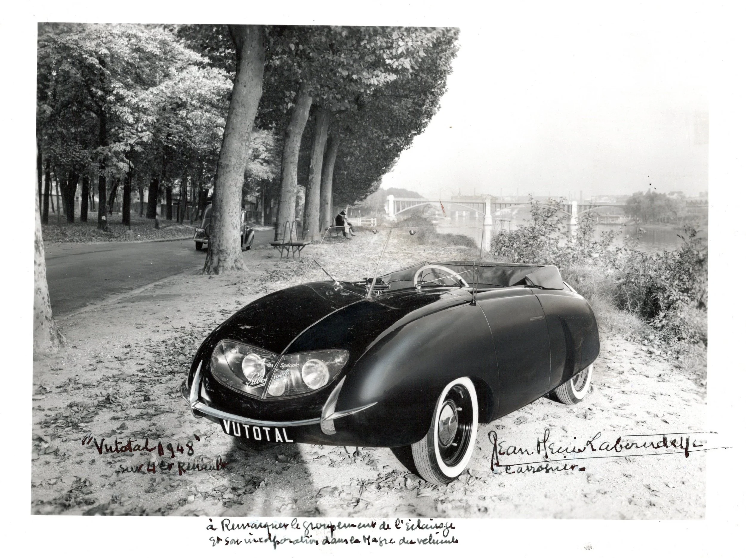 Renault Labourdette front.jpg