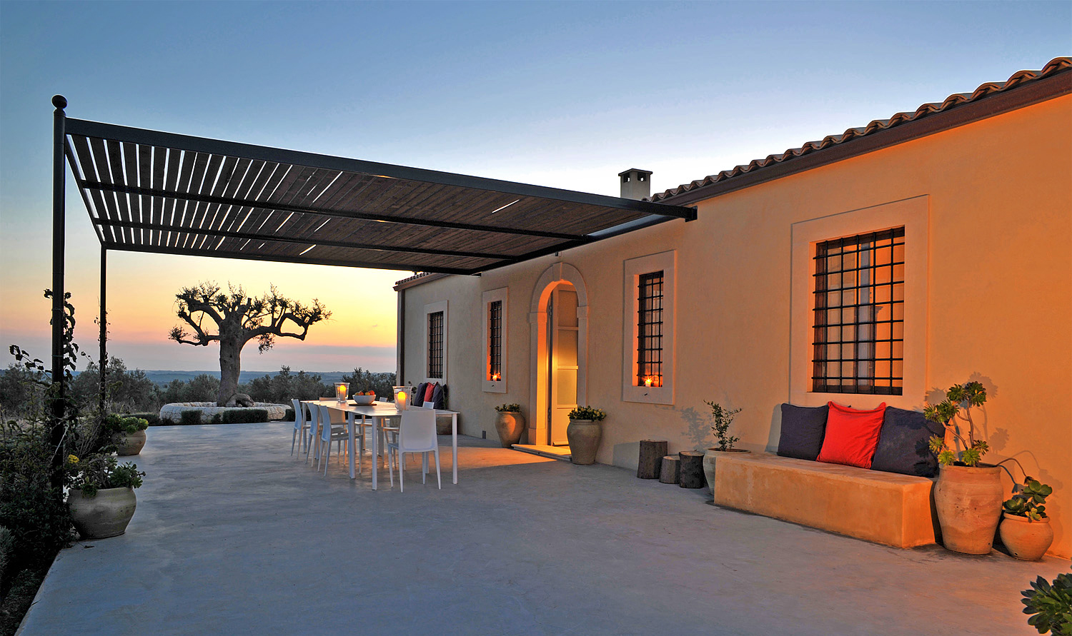 STAY-luxury-holiday-villa-sicily.jpg