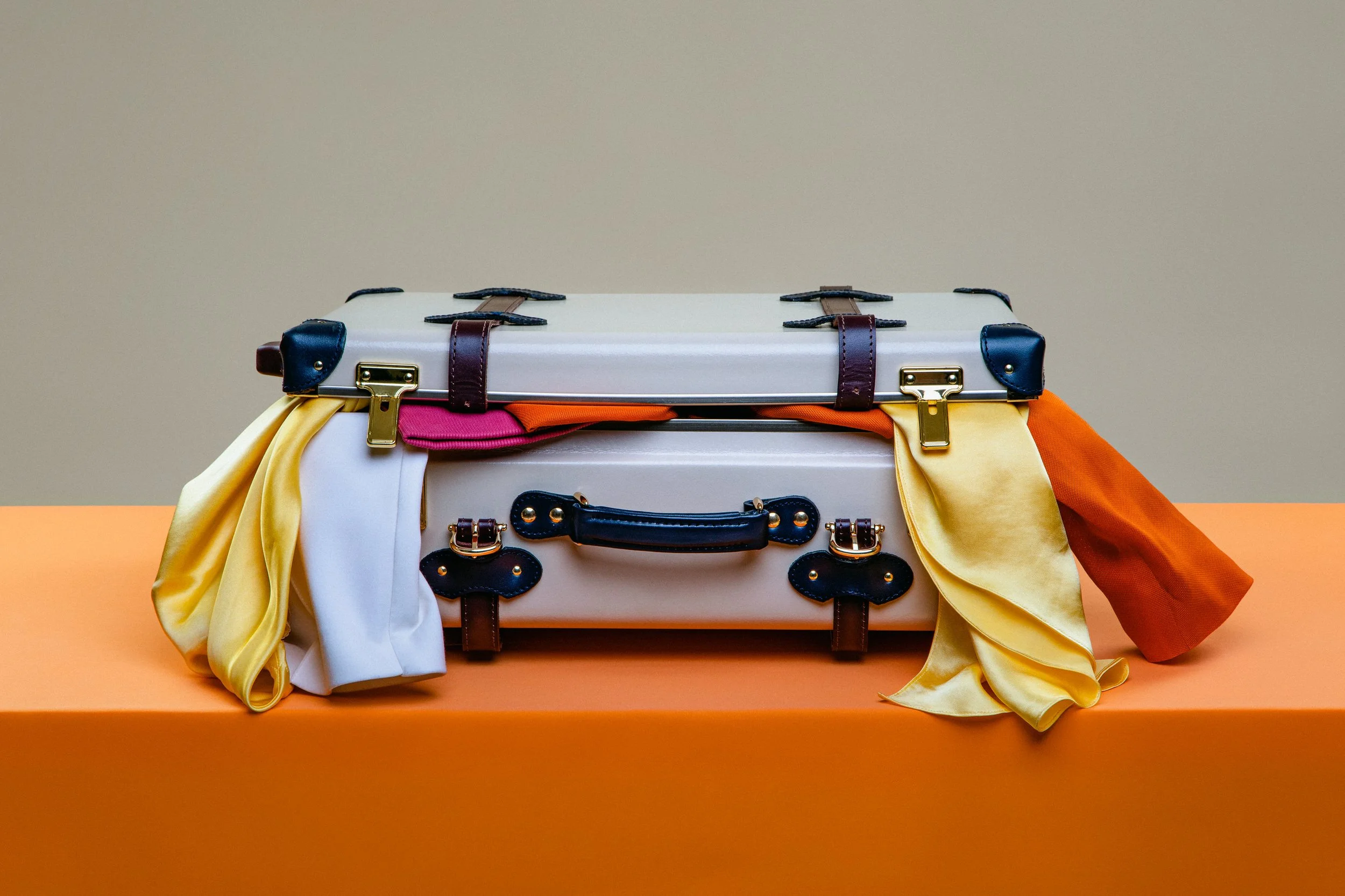 T&H_060223-lsn.400 ret web.jpg