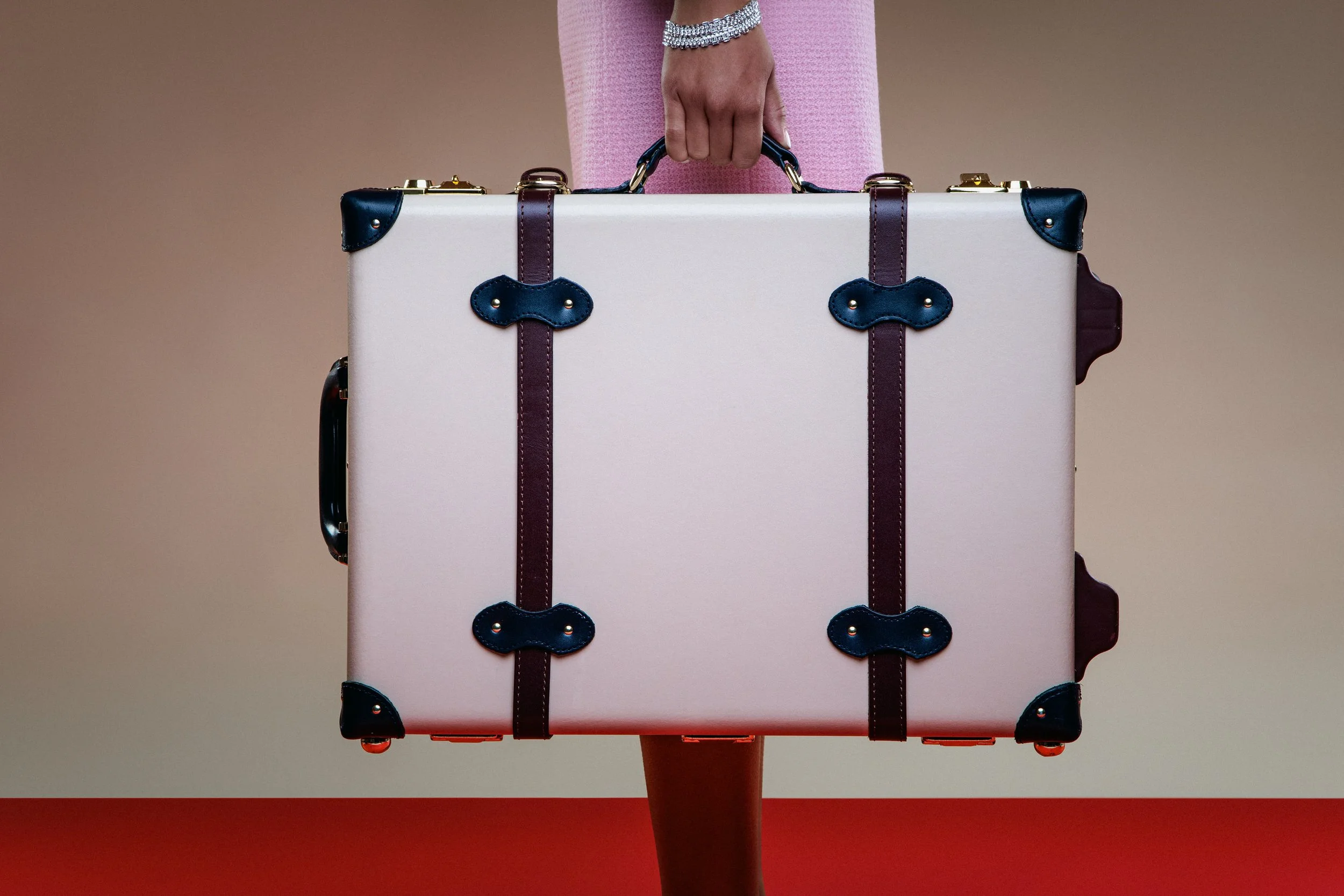 T&H_060223-lsn.341 ret web.jpg