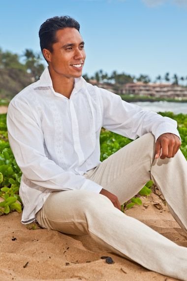 linen outfit beach.jpeg