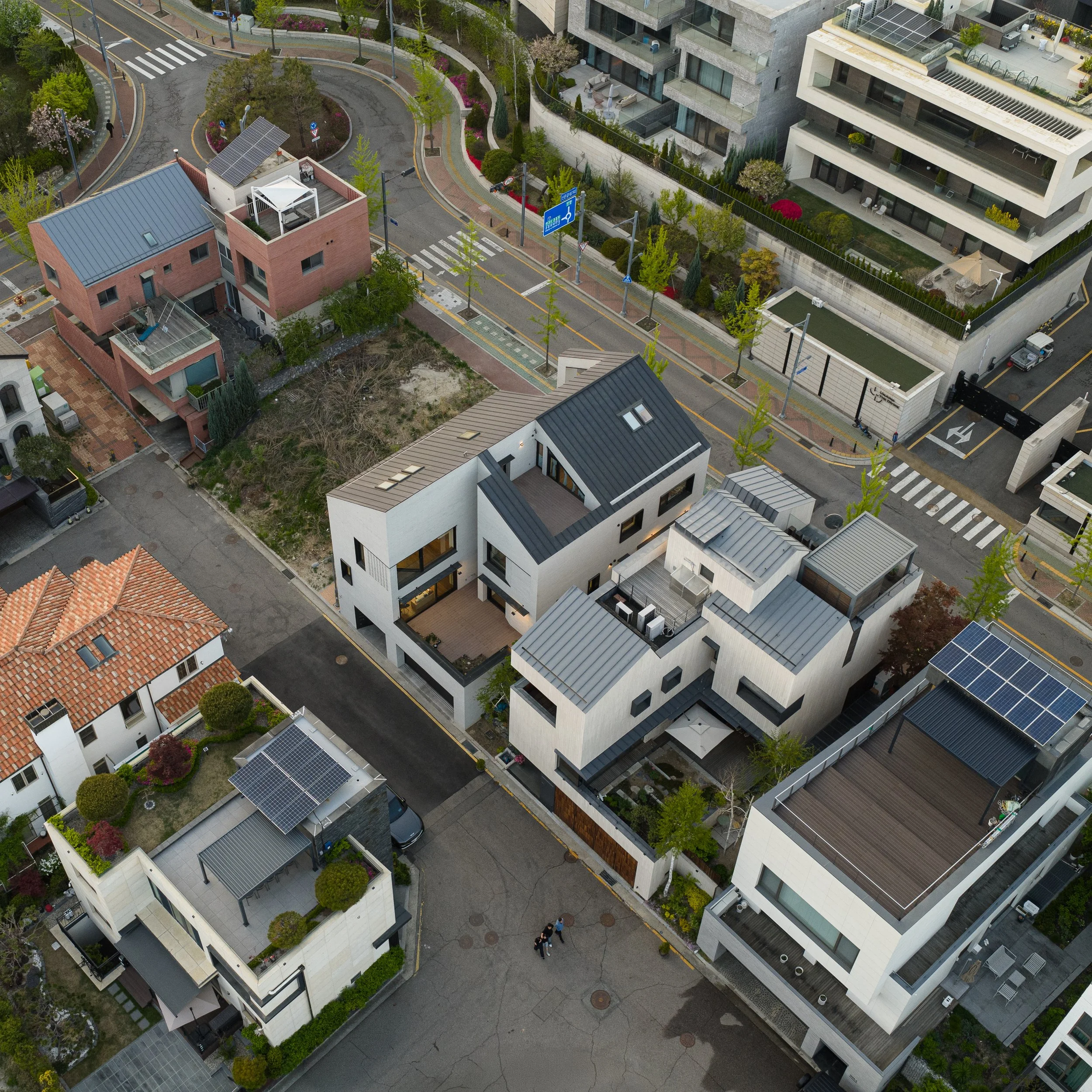 DJI_20260419185308_0153_D_WEB.jpg