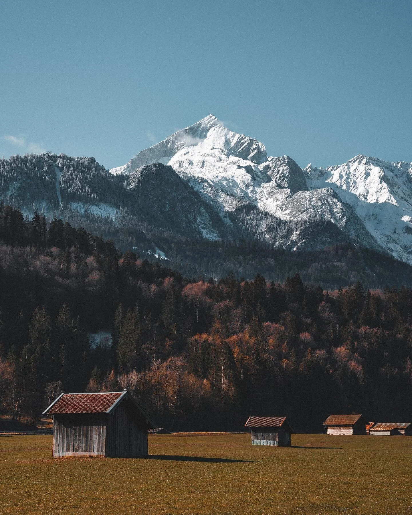 Mountainview is for the soul 🏔️

#mountainview #garmischpartenkirchen #alpsmountains #visitbavaria