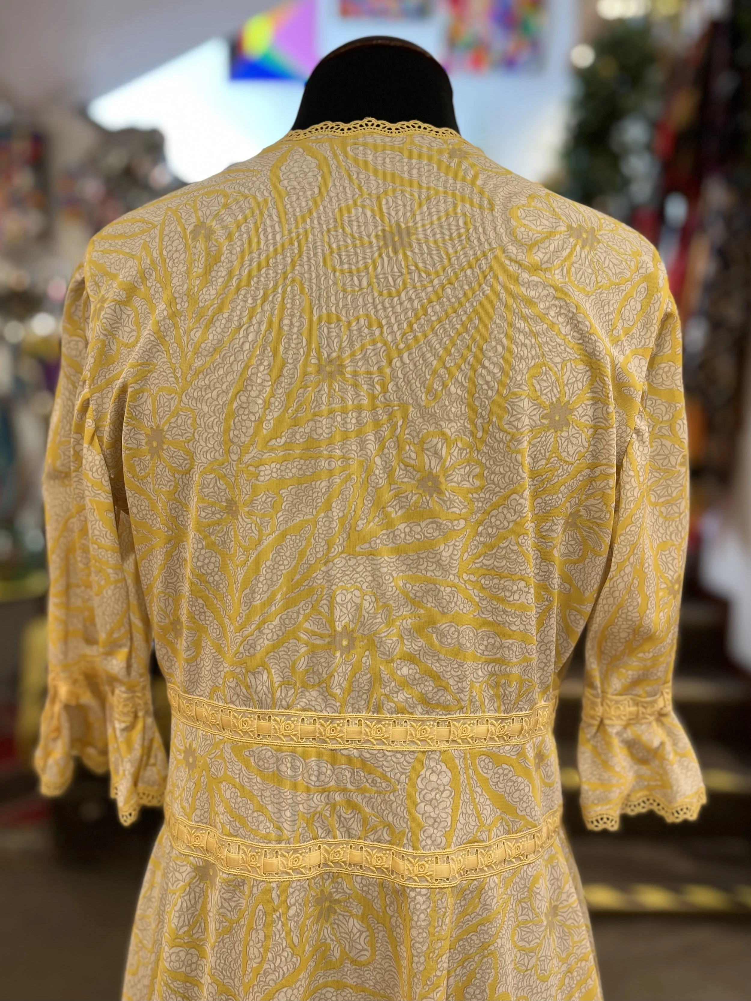 Vestido lencero vintage de Ariana made in italy años 70 en tonos pastel amarillo