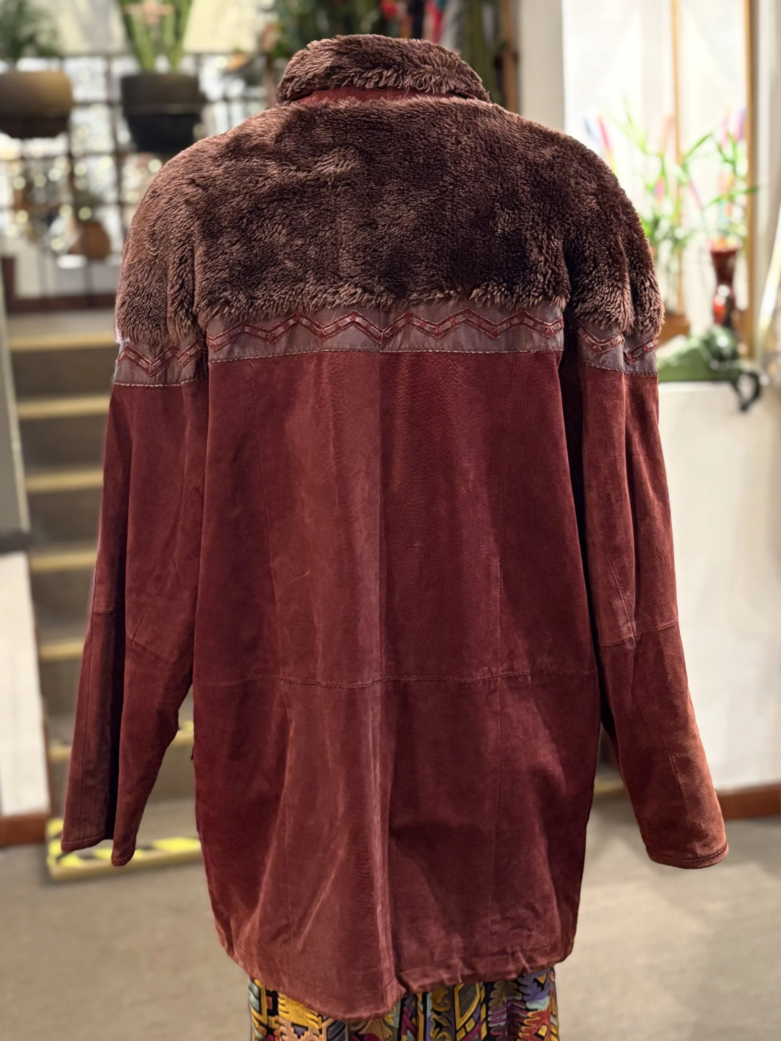 Abrigo vintage tipo inuit o esquimal piel de ante made in germany años 90