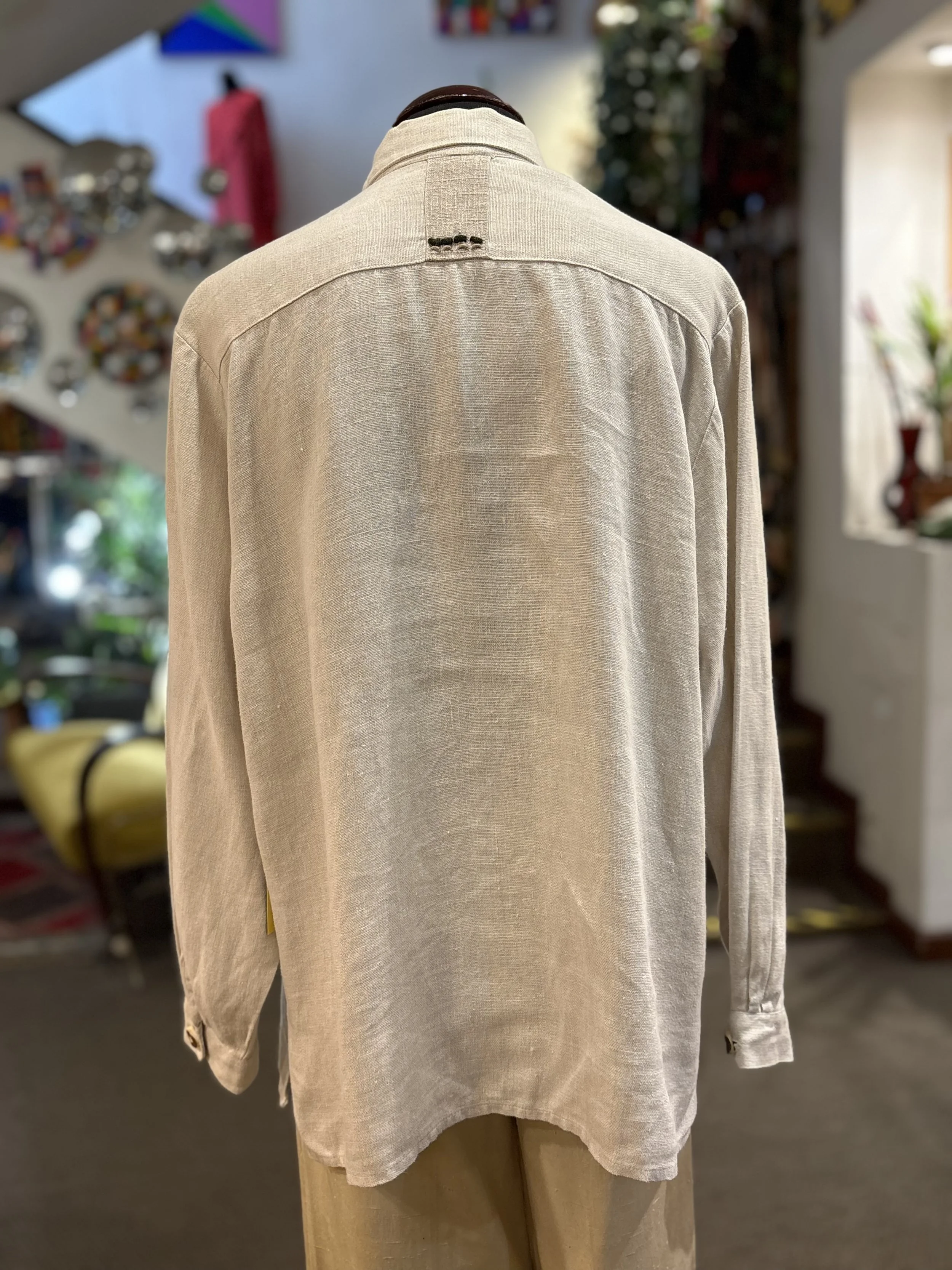 Camisa vintage tirolesa de Amann Austria camisa 100% lino tono beige