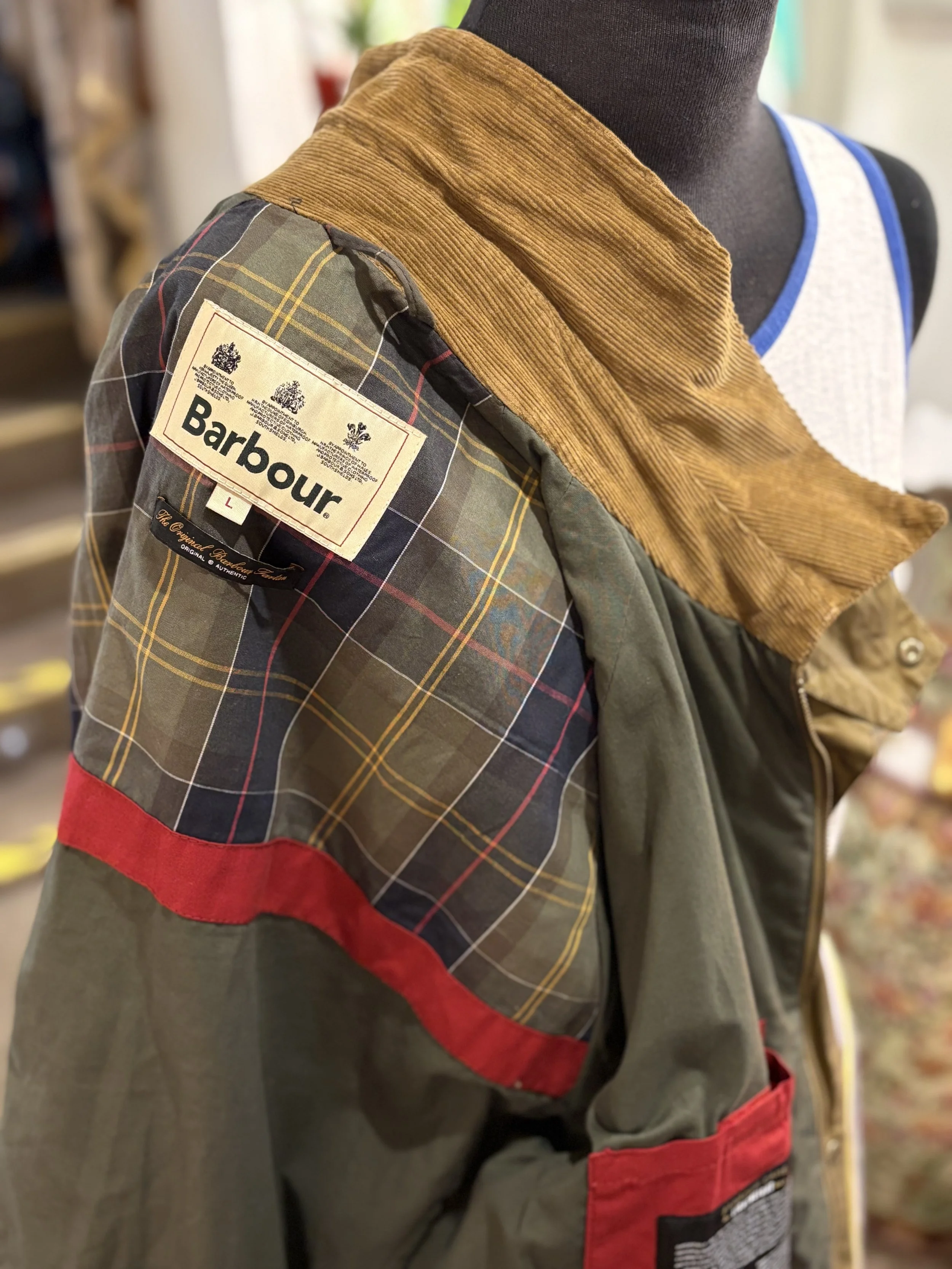 Barbour waxed jacket color kaki mostaza 100% algodón encerado con forro de tartán