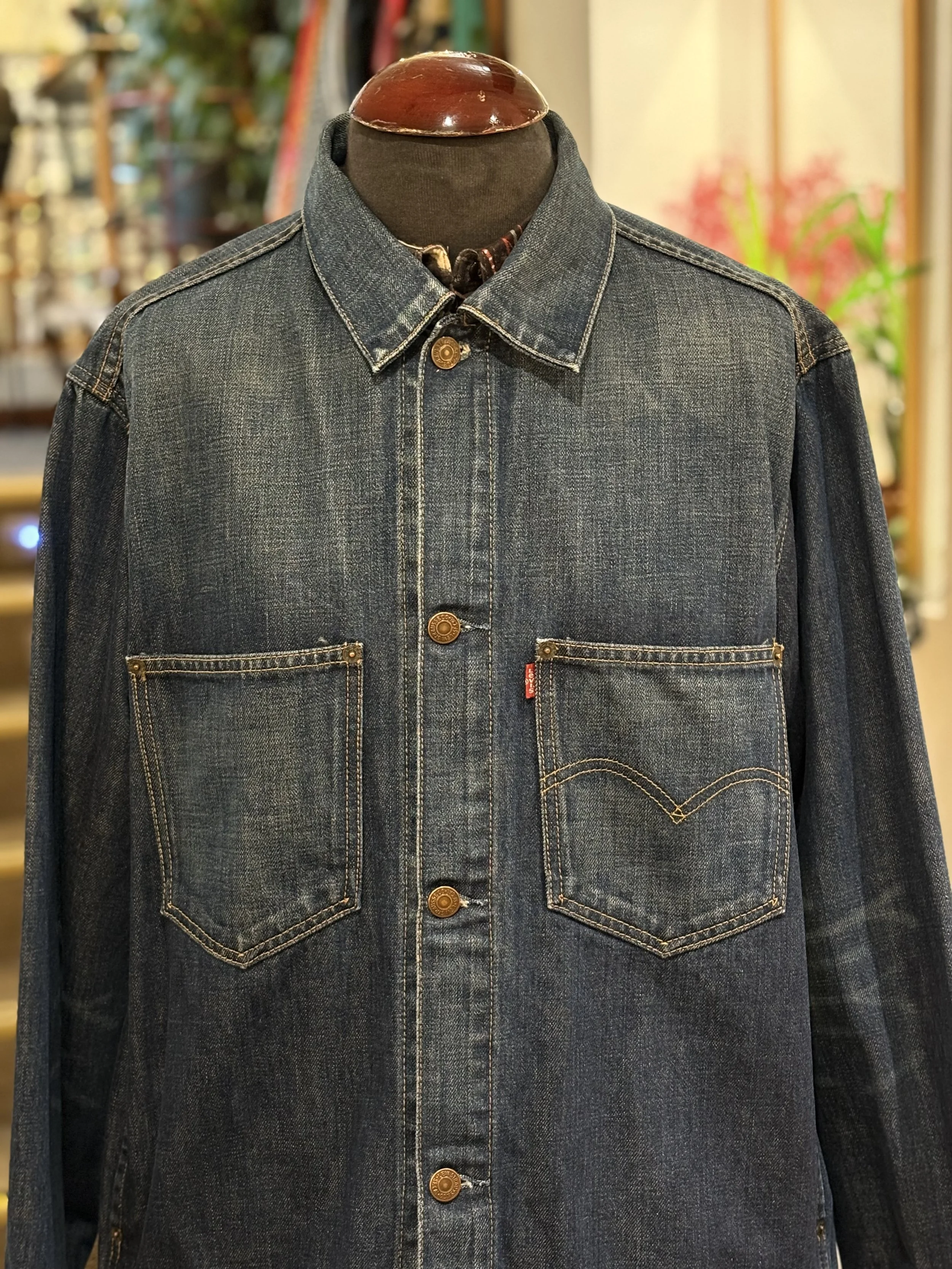 Chaqueta vaquera vintage de Levis Engineer años 90